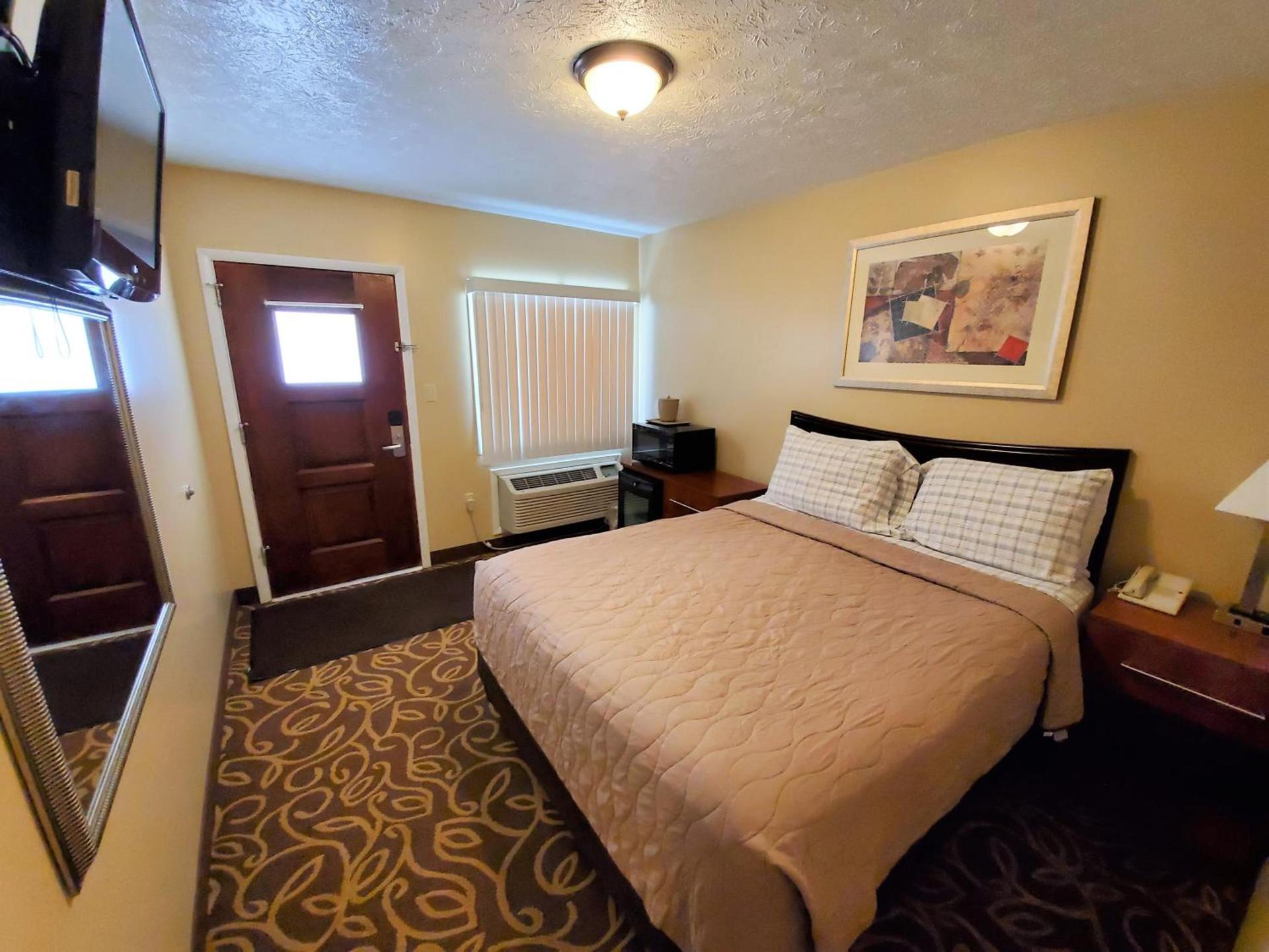 Jefferson Hills Motel photo 38