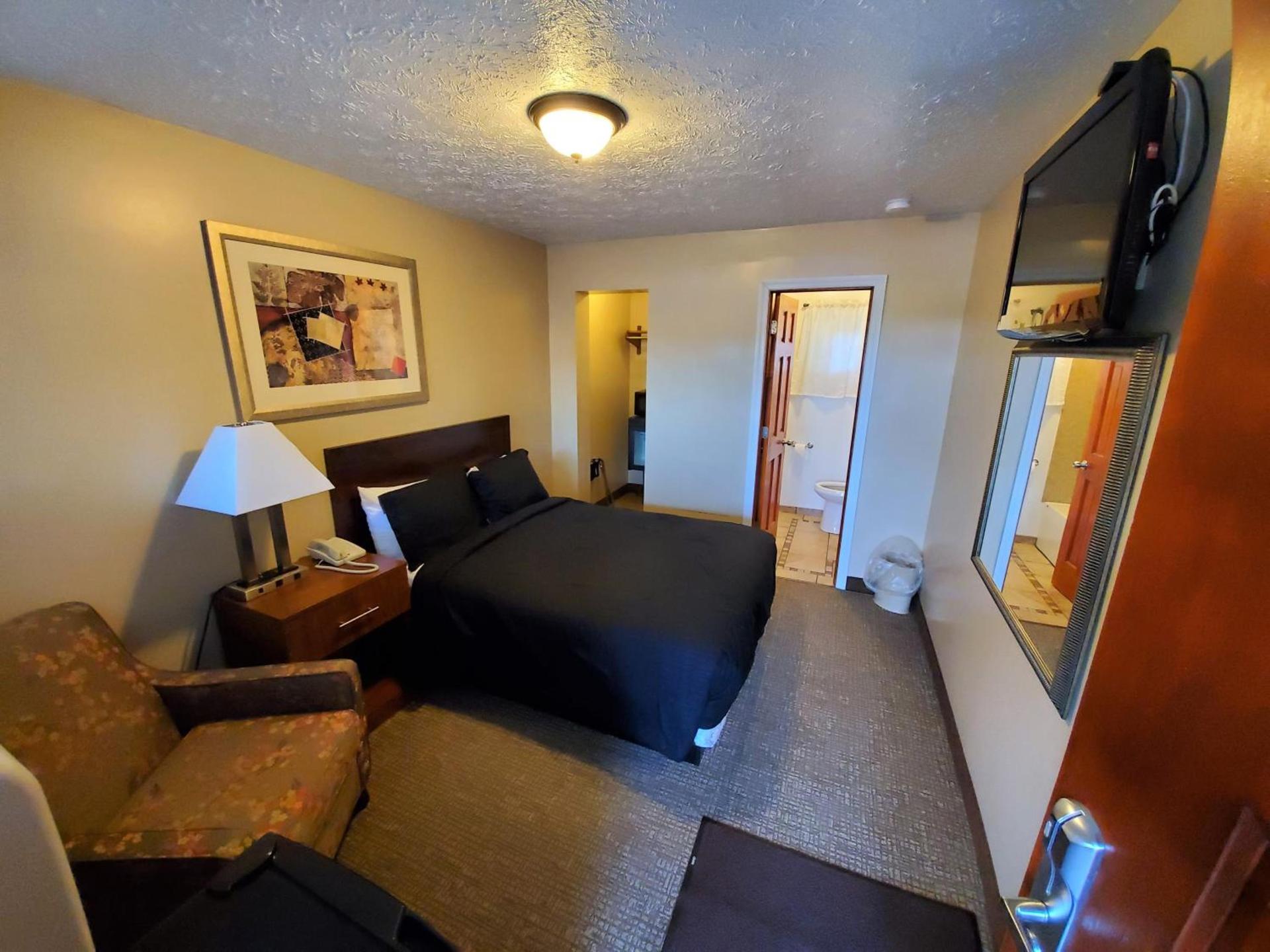 Jefferson Hills Motel photo 25