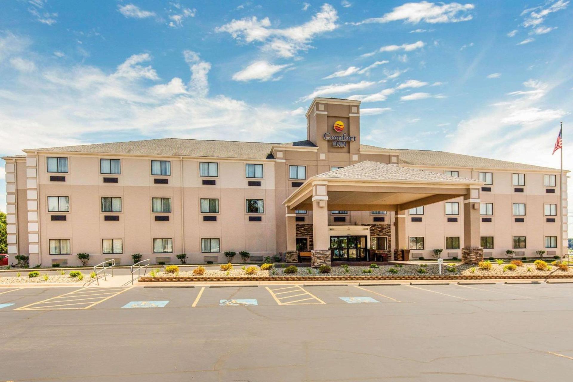 Comfort Inn La Porte photo 1