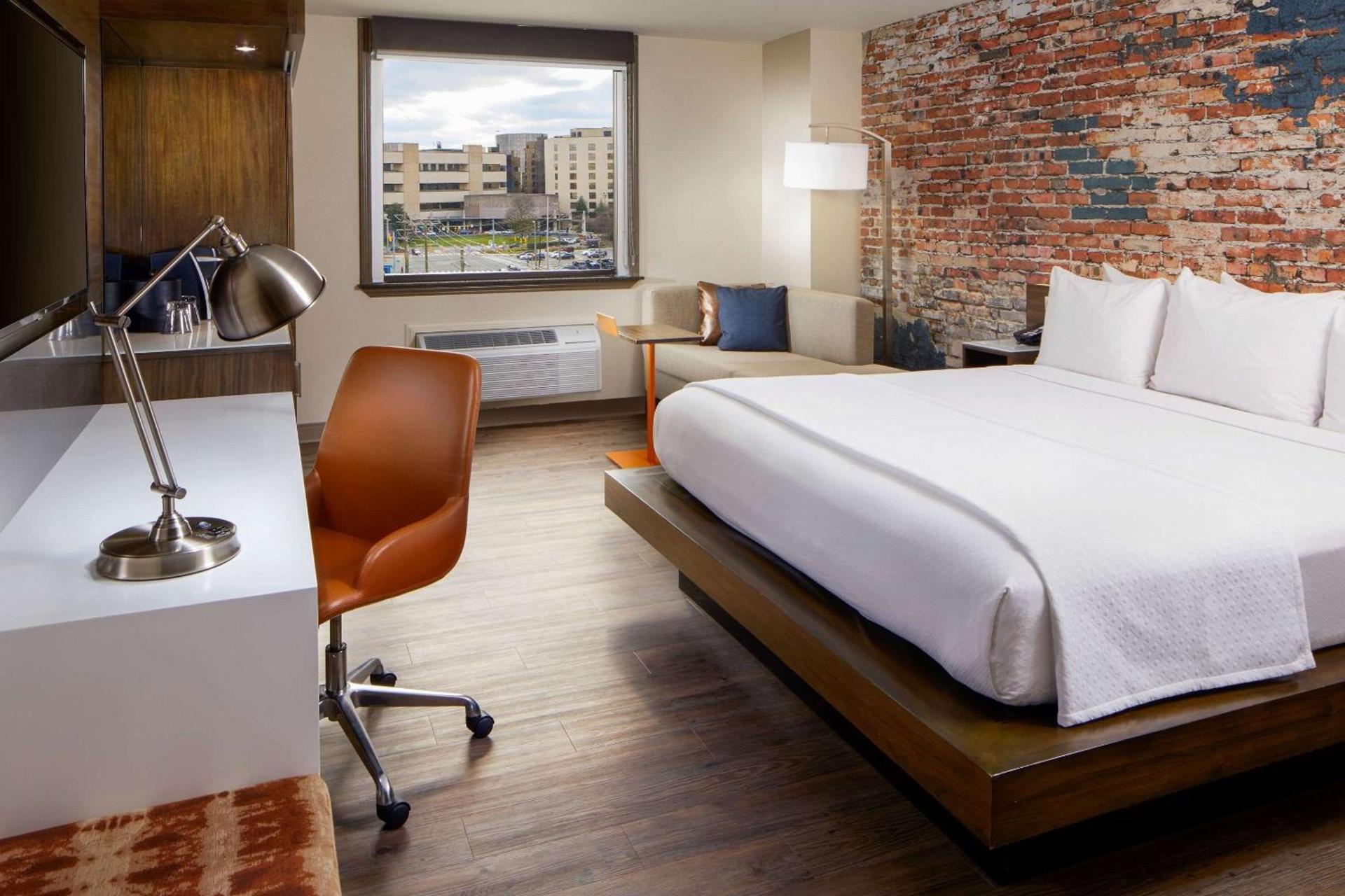 The Lodge at Duke Medical Center photo 16