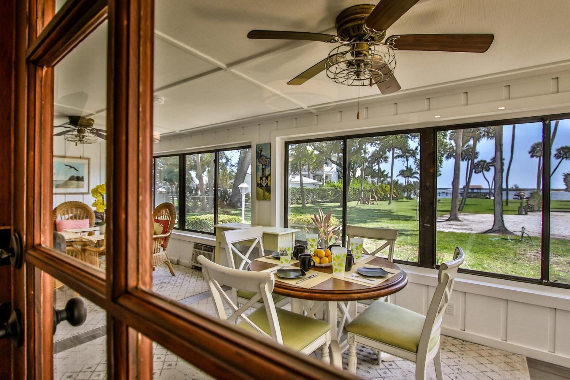 Island View Cottages Sebastian photo 83