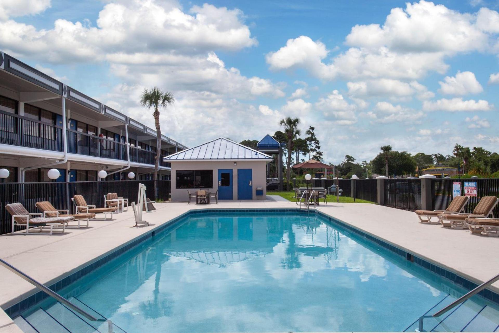 Travelodge by Wyndham Deltona photo 22