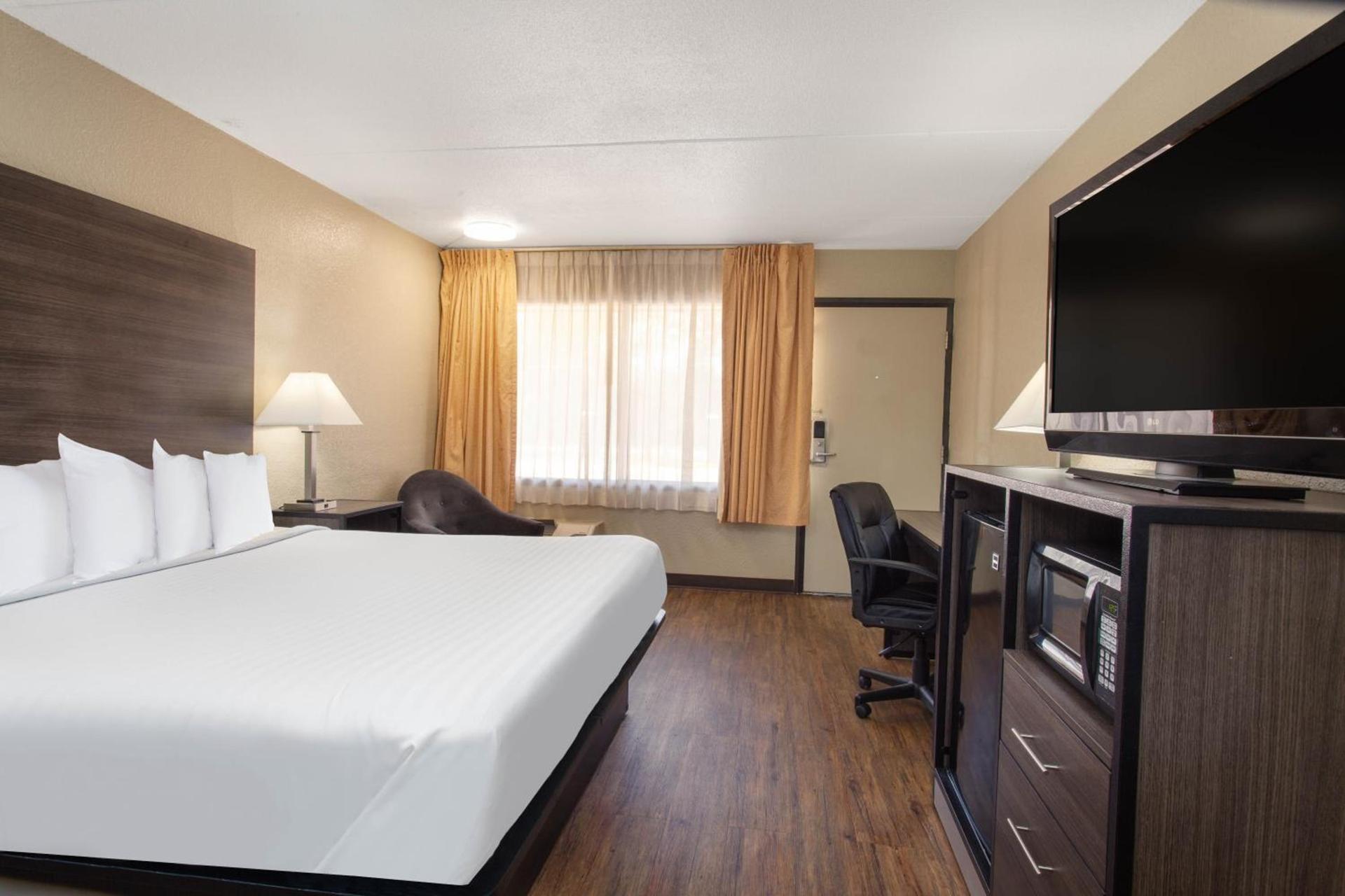 Travelodge by Wyndham Deltona photo 17