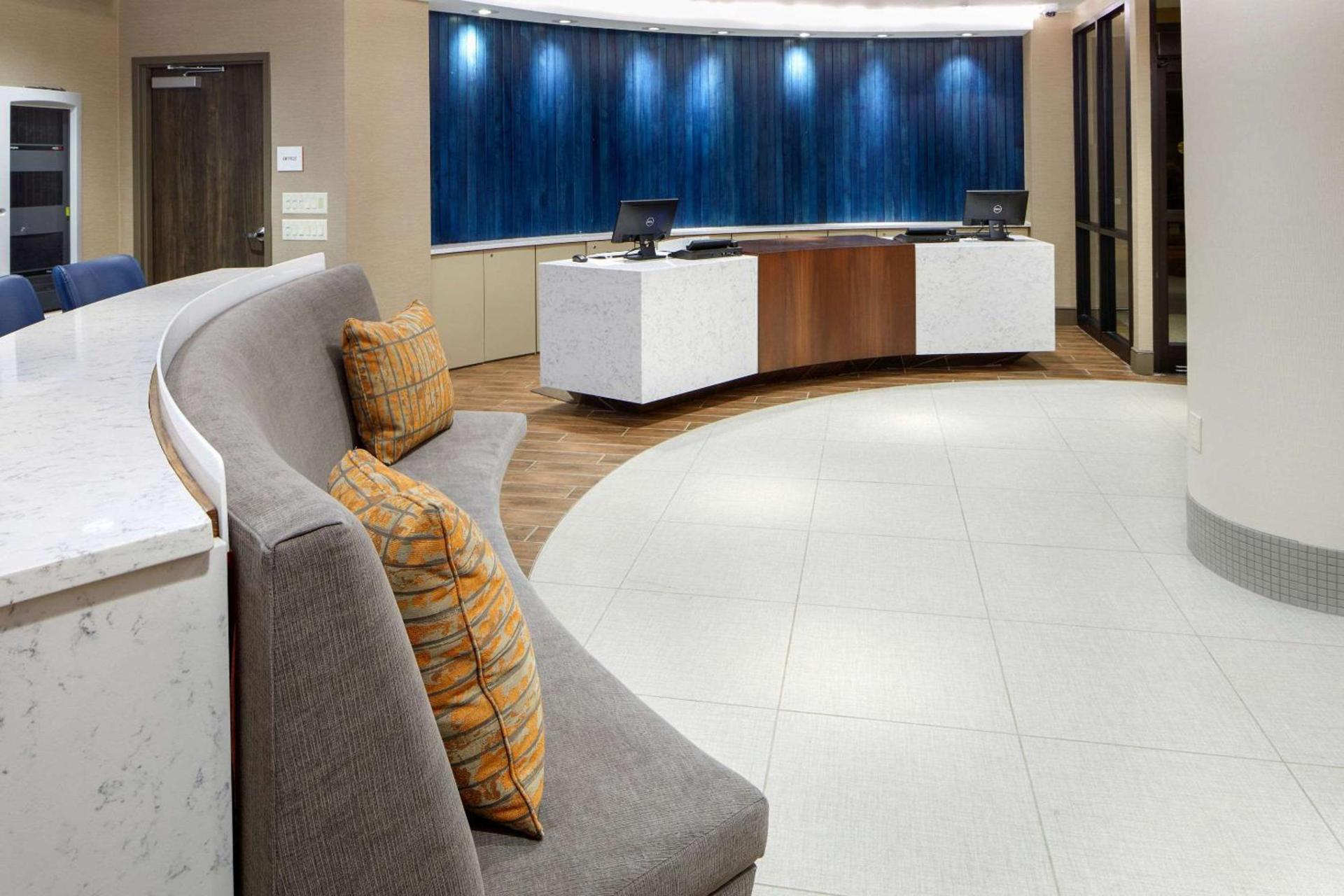 The Lodge at Duke Medical Center photo 2