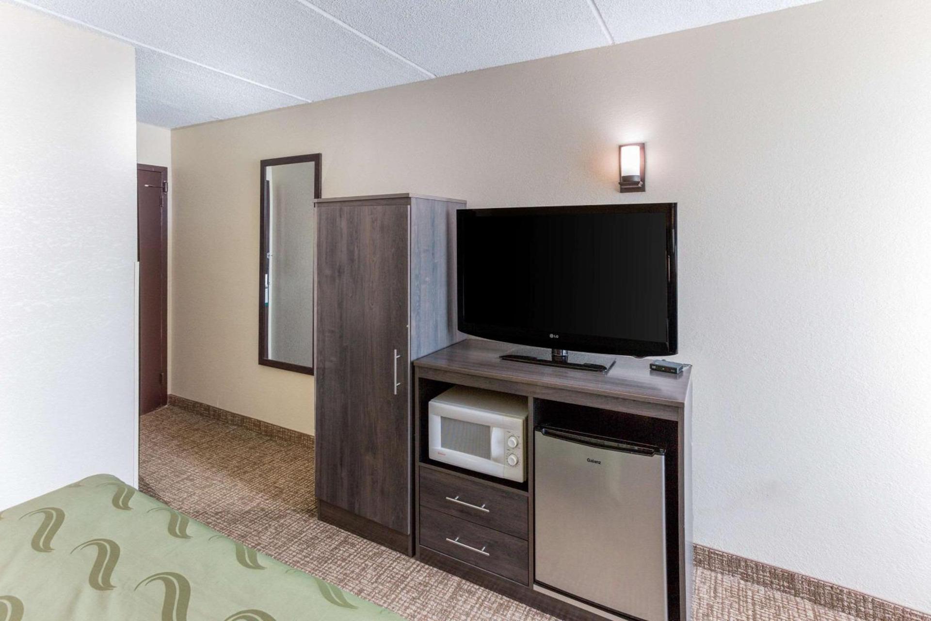 Quality Inn & Suites Plattsburgh photo 15