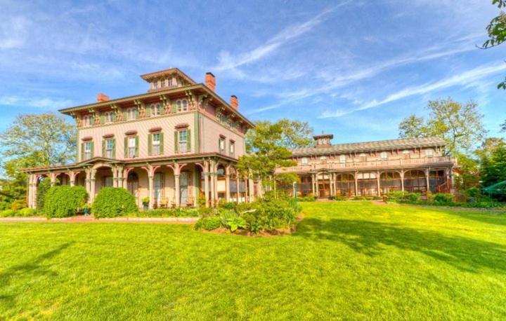Southern Mansion photo 1