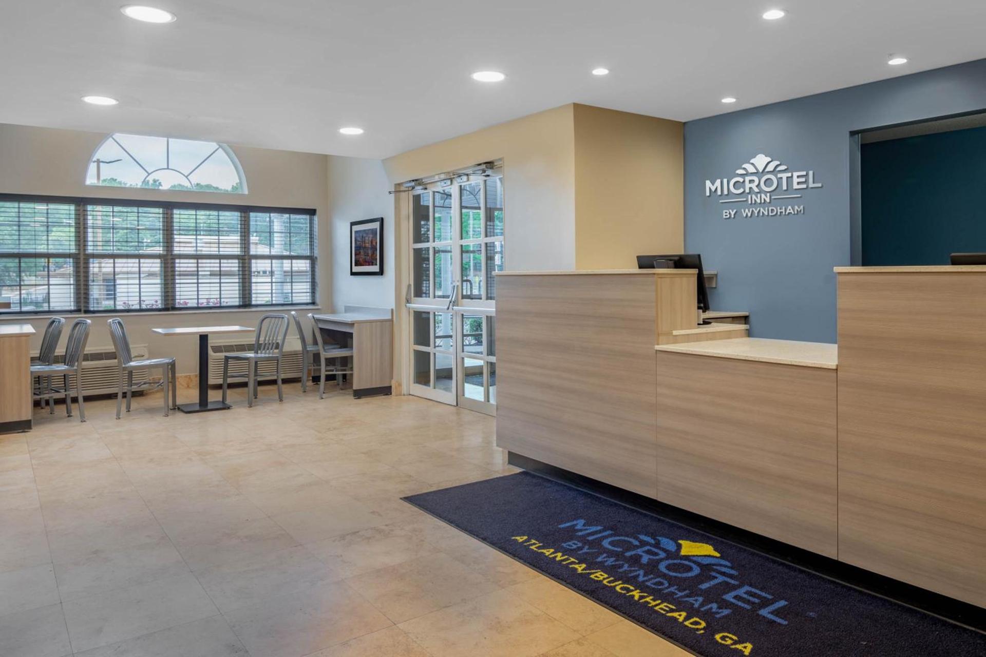 Microtel Inn & Suites by Wyndham Atlanta Buckhead Area photo 21