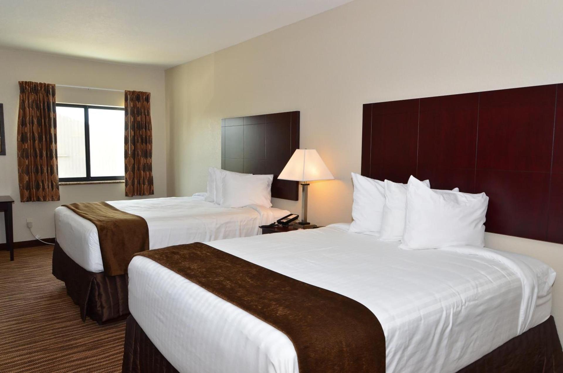 Cobblestone Inn & Suites - Clarion photo 64