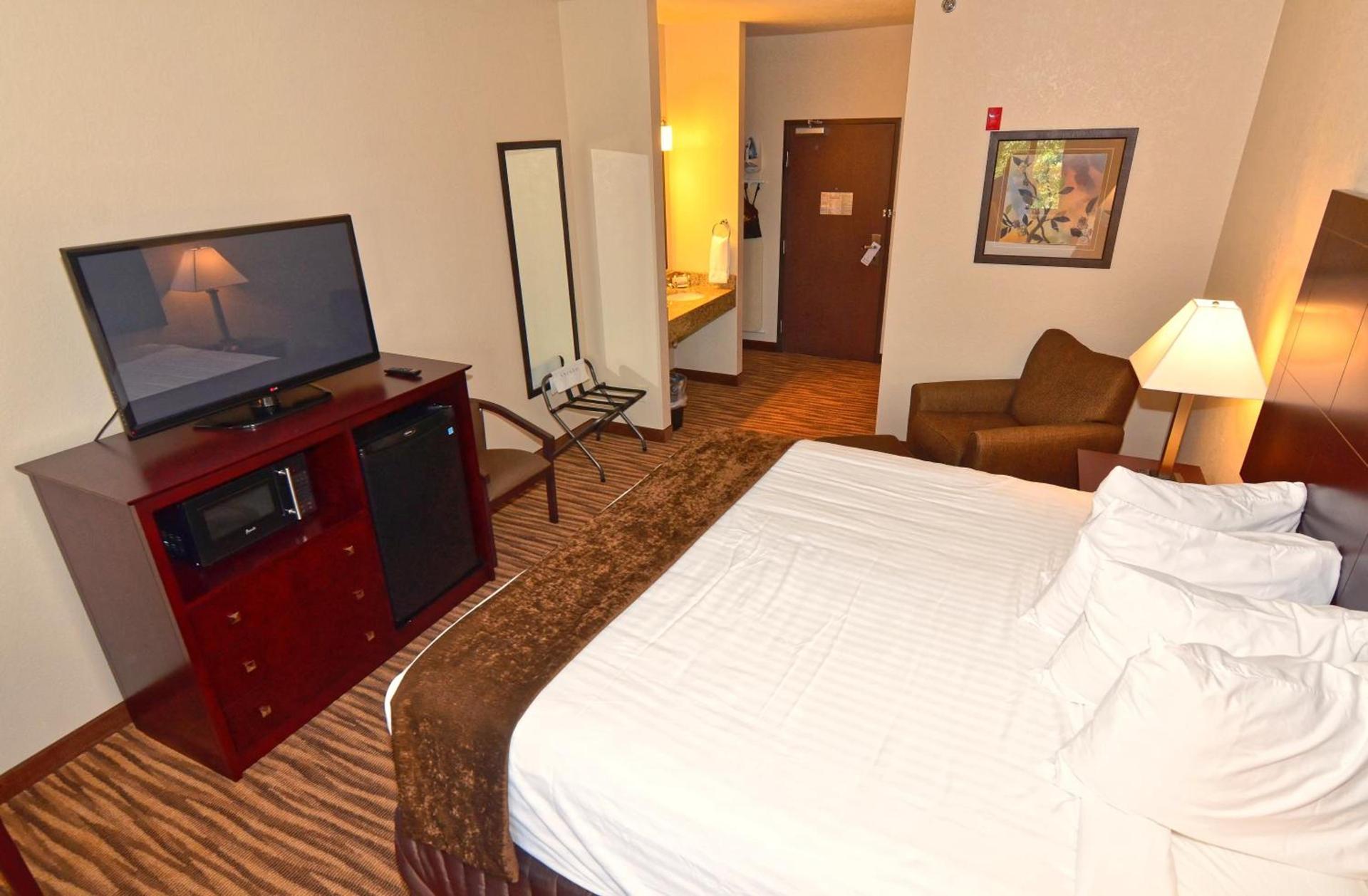 Cobblestone Inn & Suites - Clarion photo 56