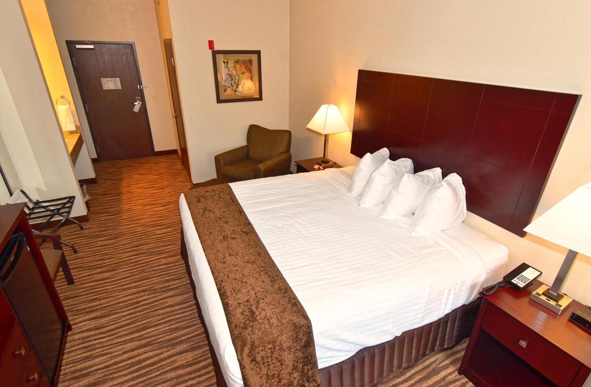 Cobblestone Inn & Suites - Clarion photo 57