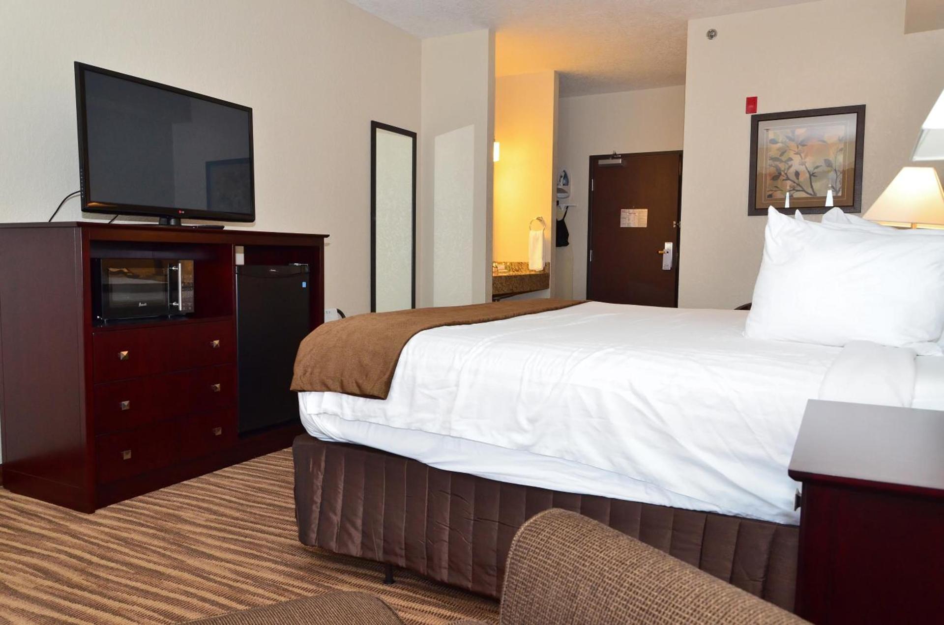 Cobblestone Inn & Suites - Clarion photo 42