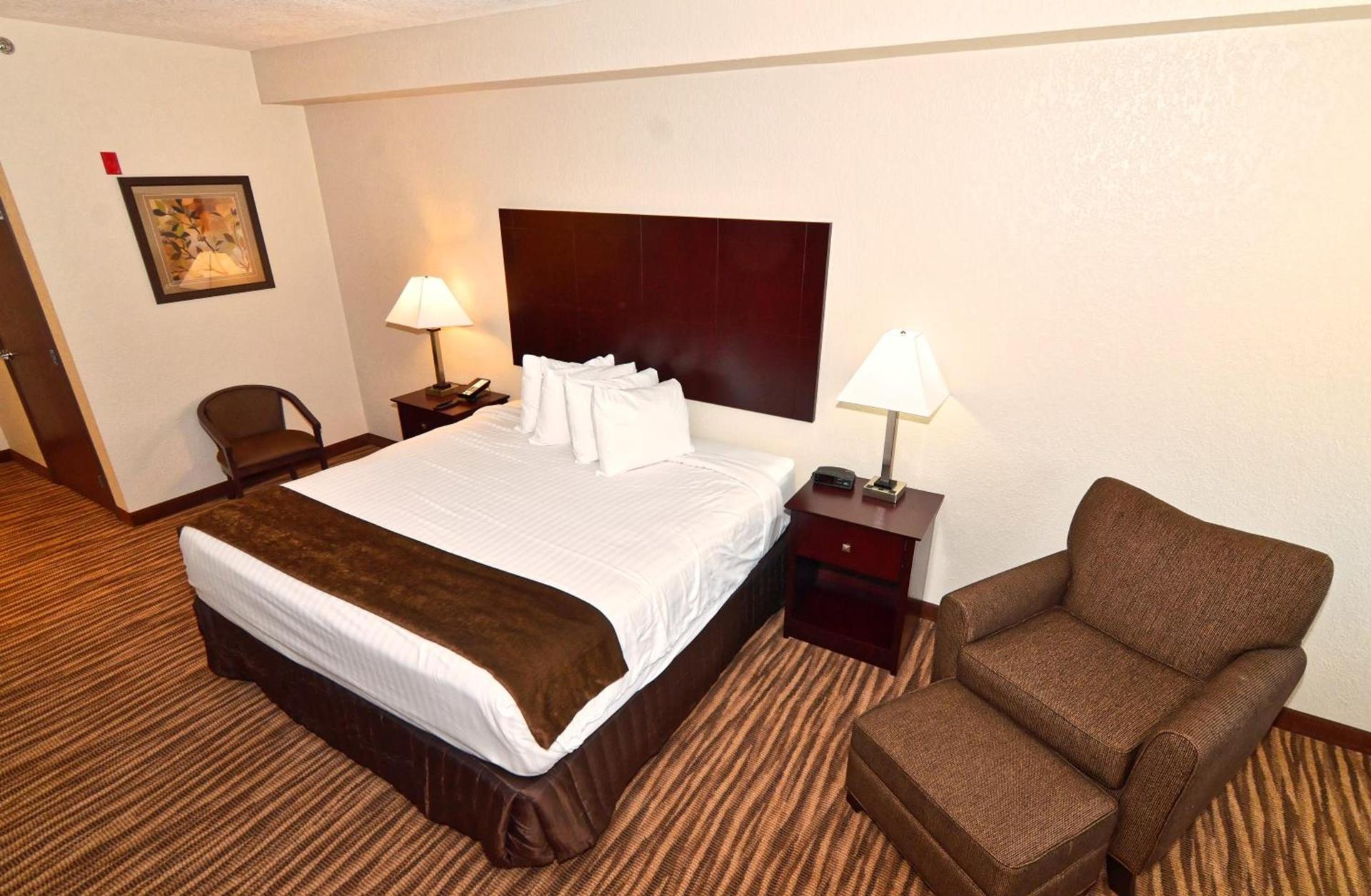 Cobblestone Inn & Suites - Clarion photo 46
