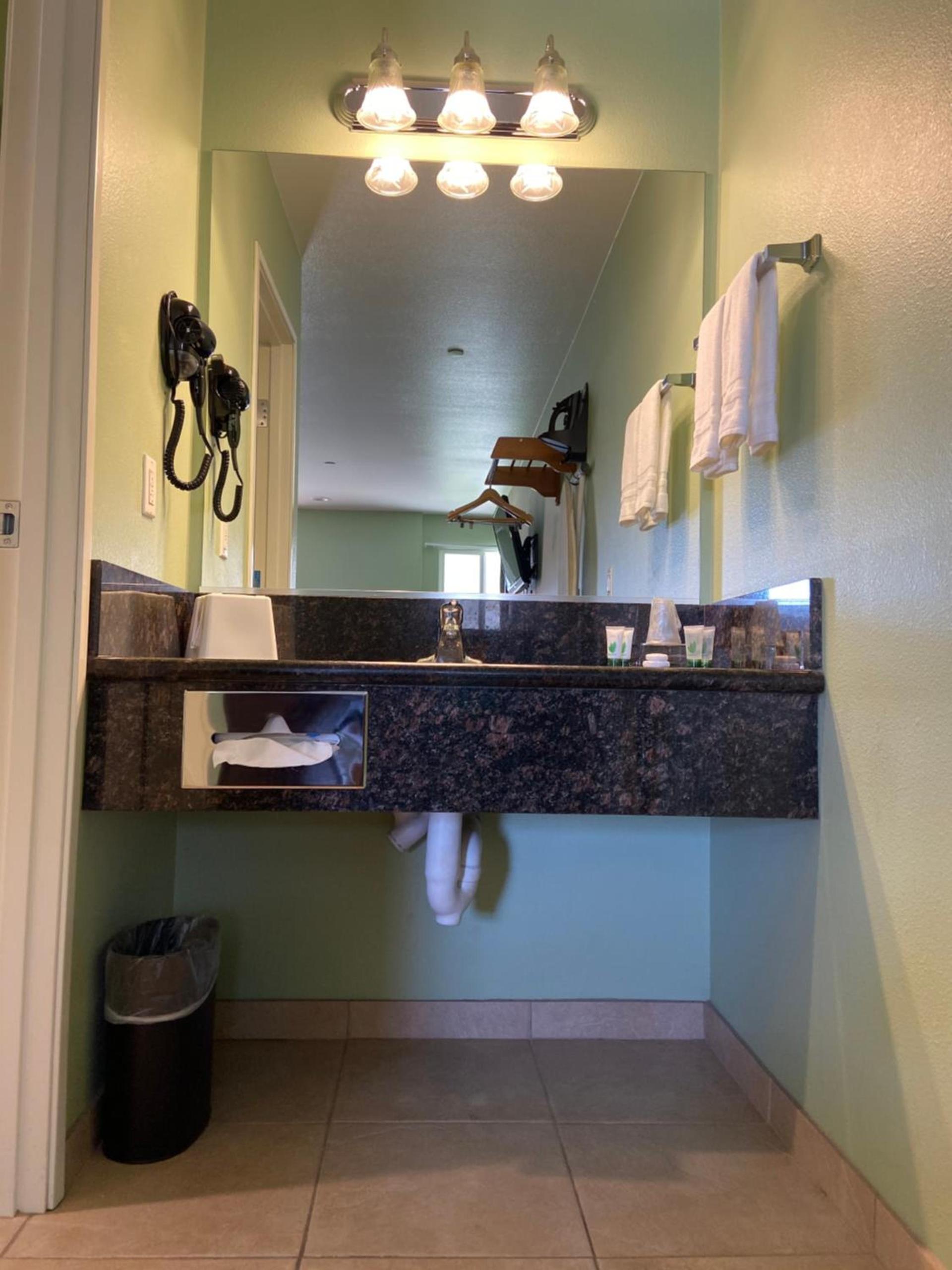 Rancho California Inn Temecula photo 4