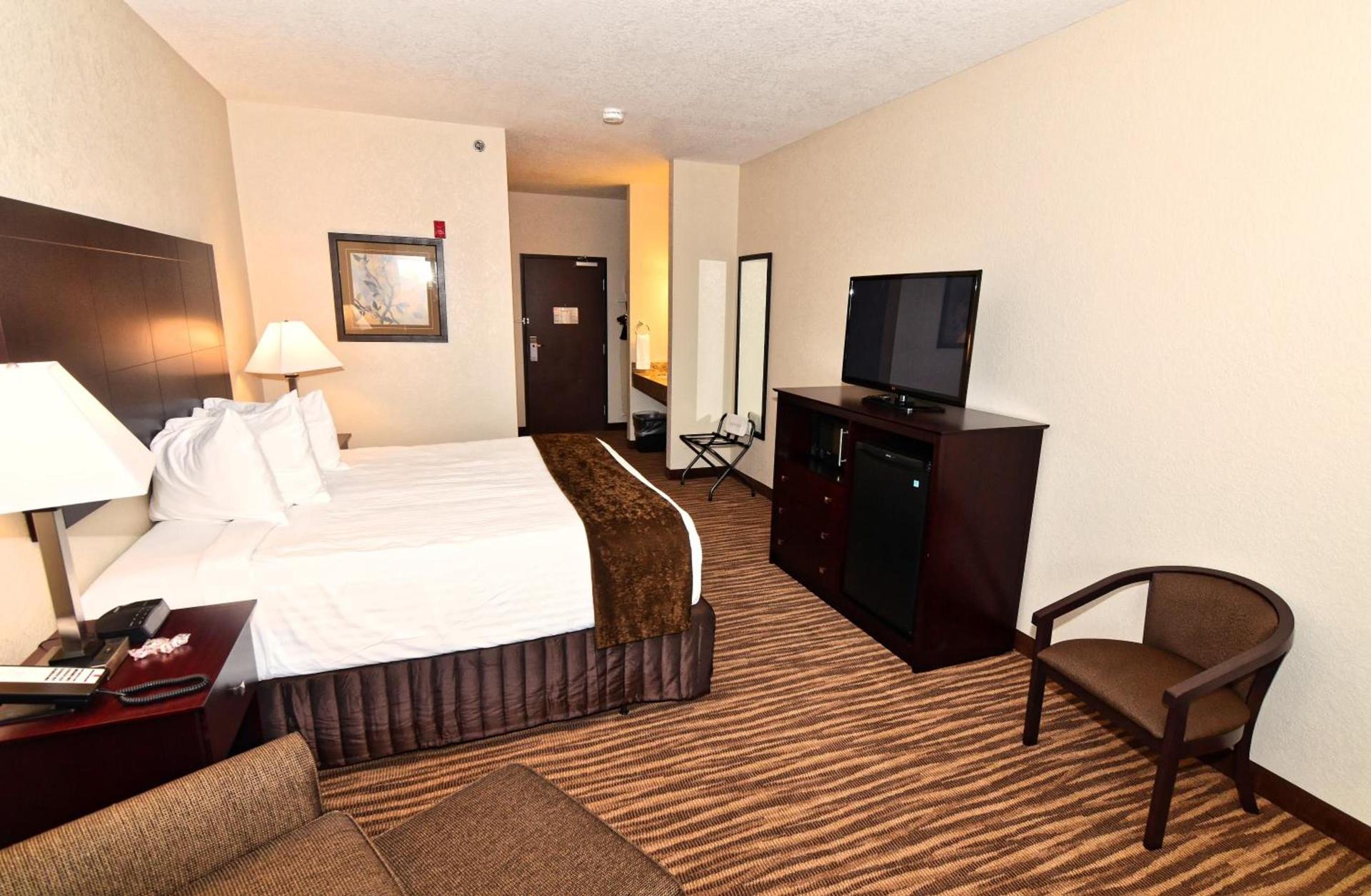 Cobblestone Inn & Suites - Clarion photo 38