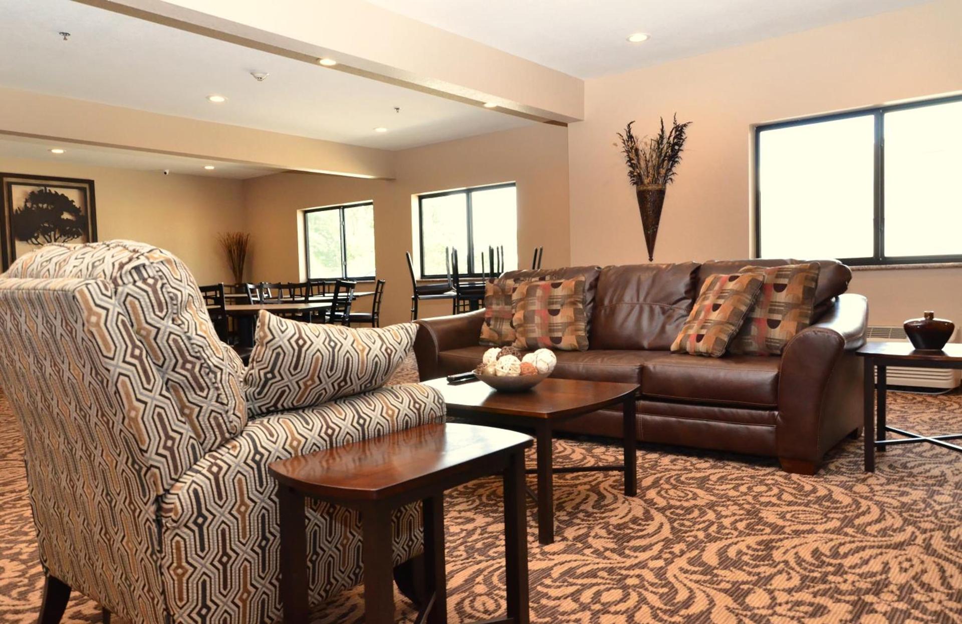 Cobblestone Inn & Suites - Clarion photo 8