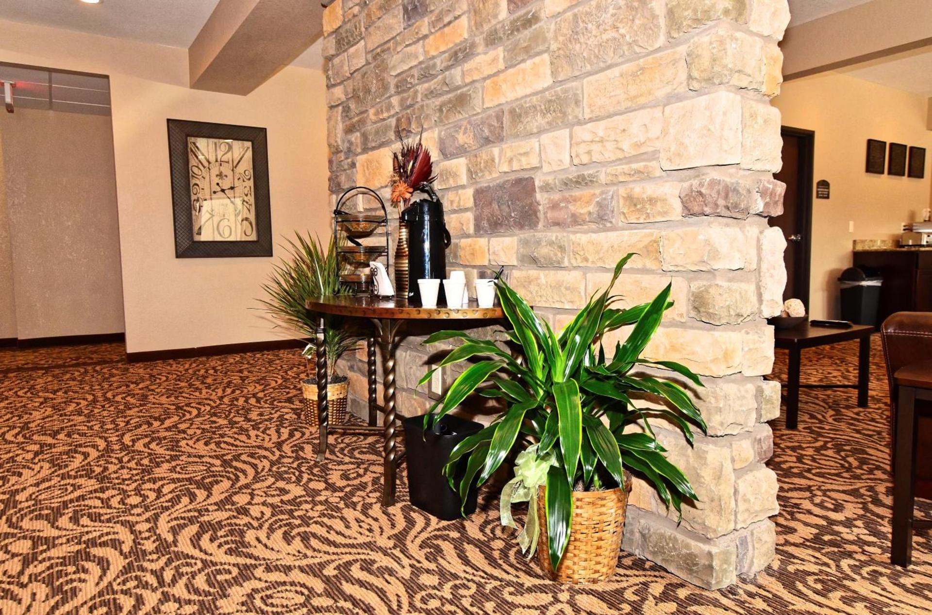 Cobblestone Inn & Suites - Clarion photo 10