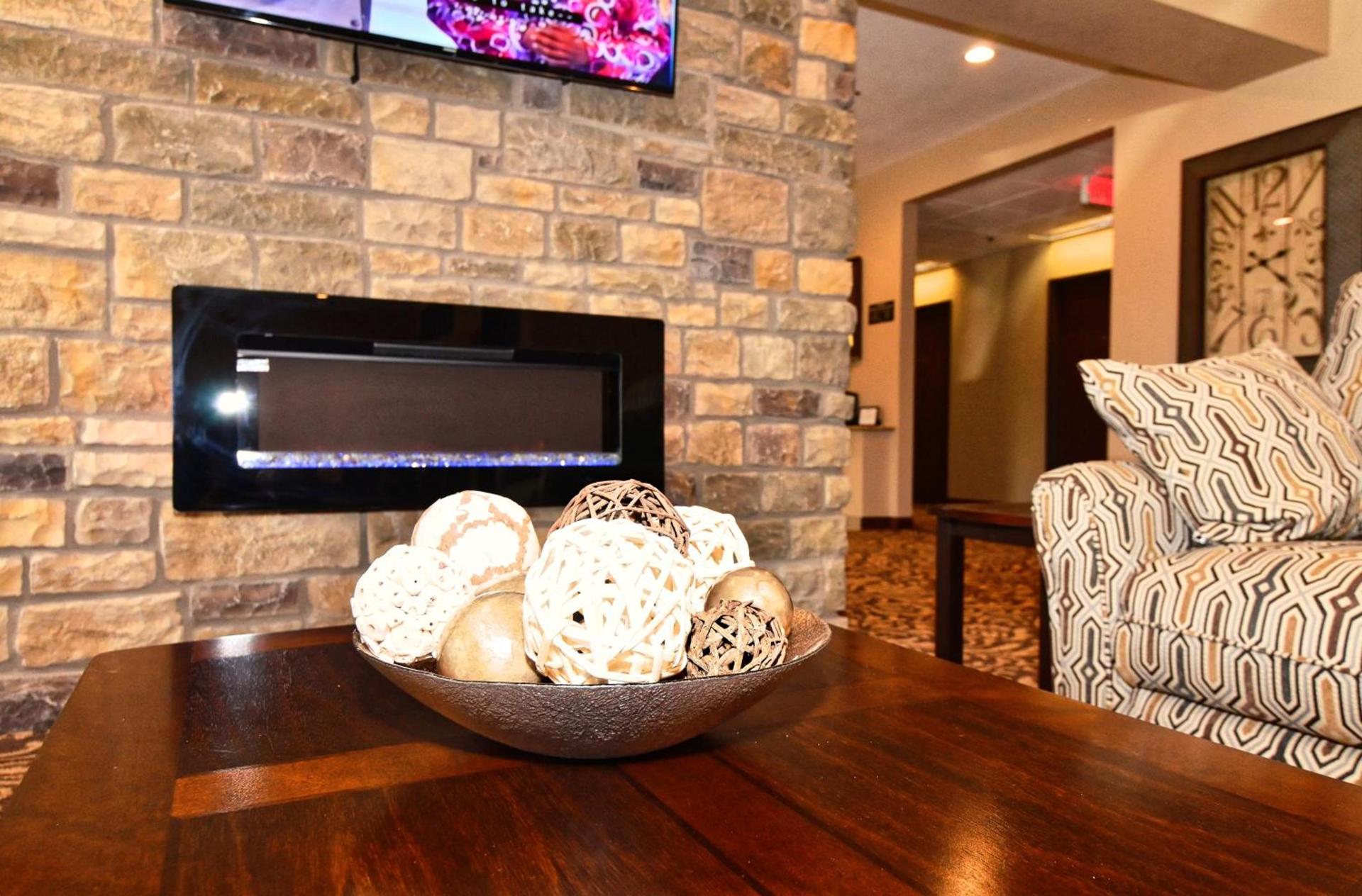 Cobblestone Inn & Suites - Clarion photo 12