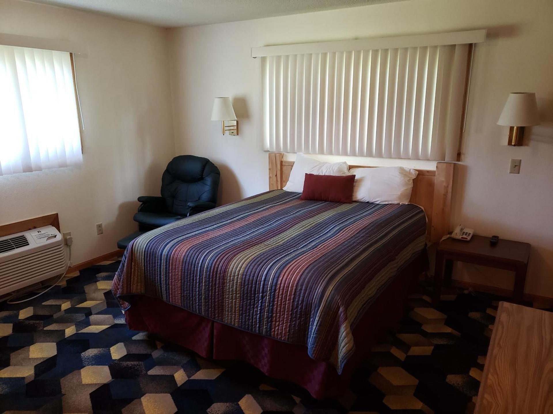Round Barn Lodge photo 2