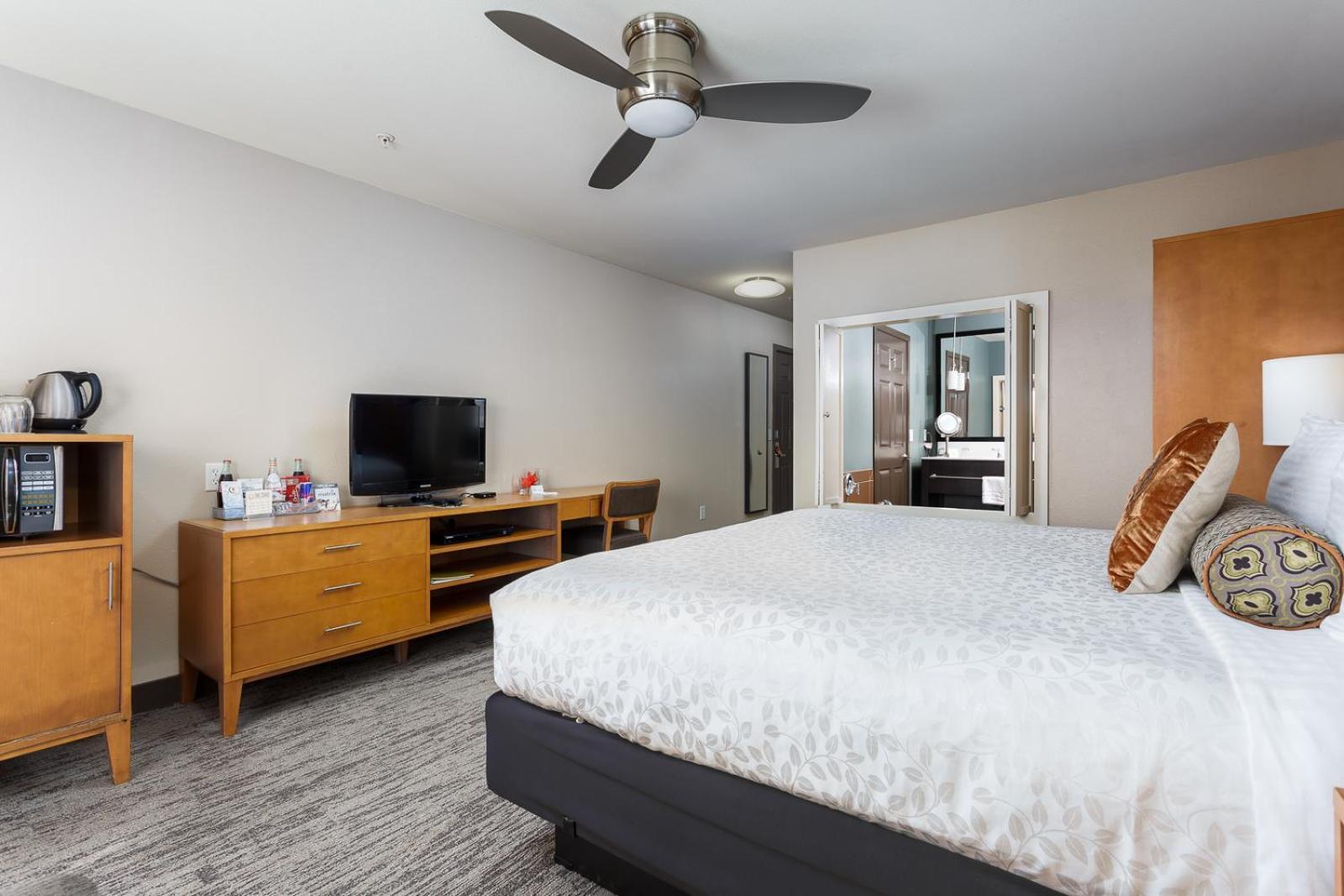 The Coho Oceanfront Lodge photo 64