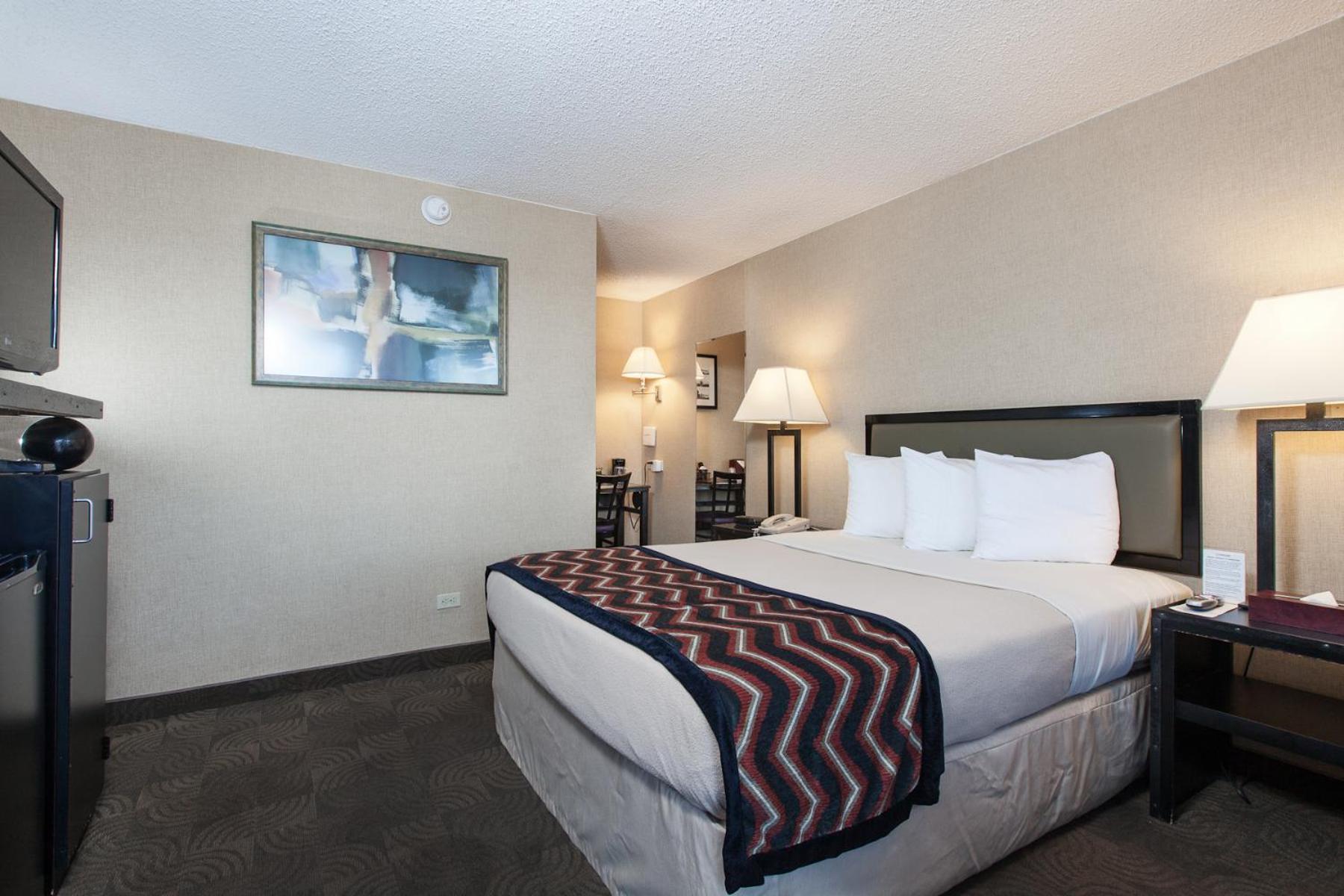 Carlton Inn Midway photo 16