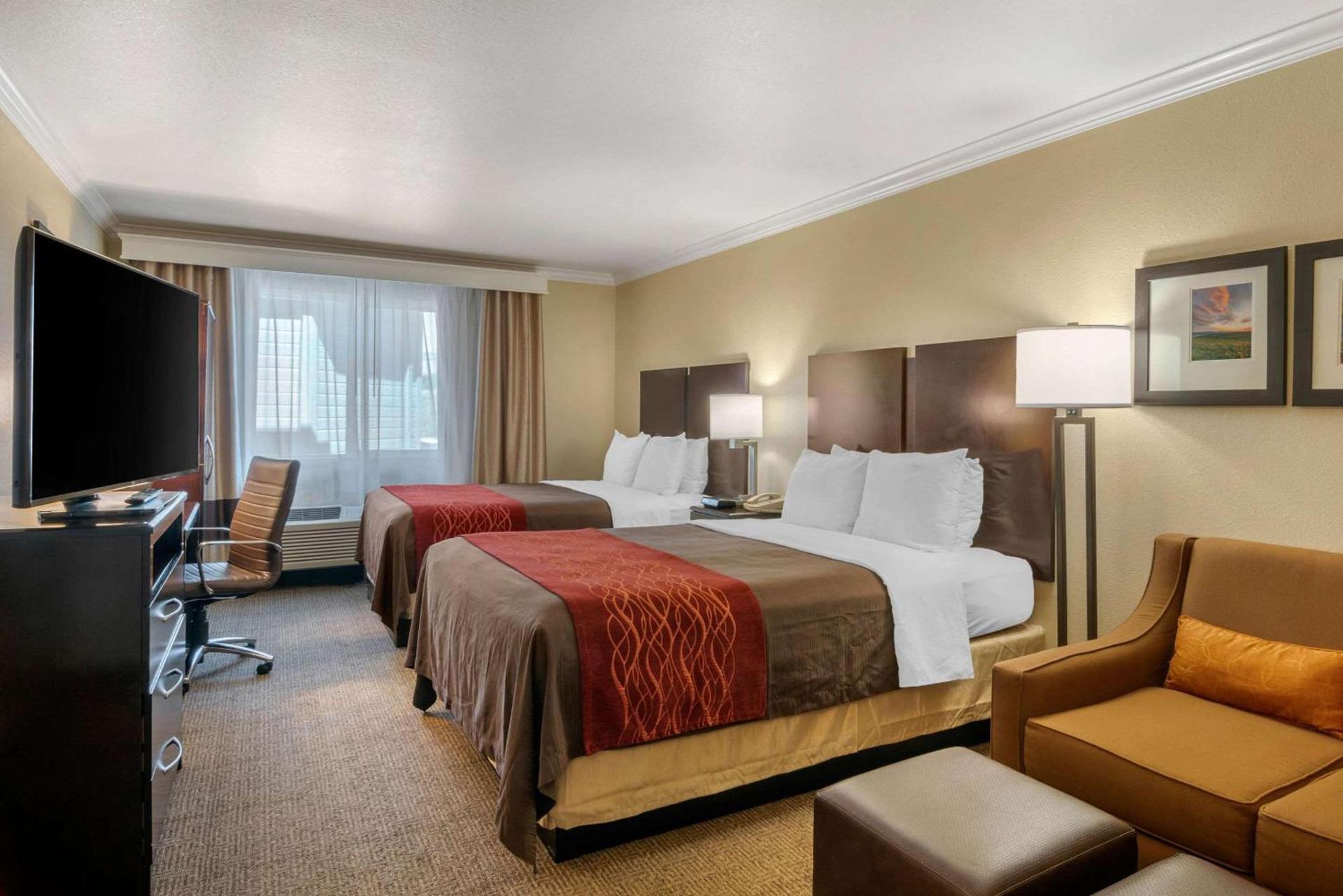 Comfort Inn Columbia Gorge photo 31