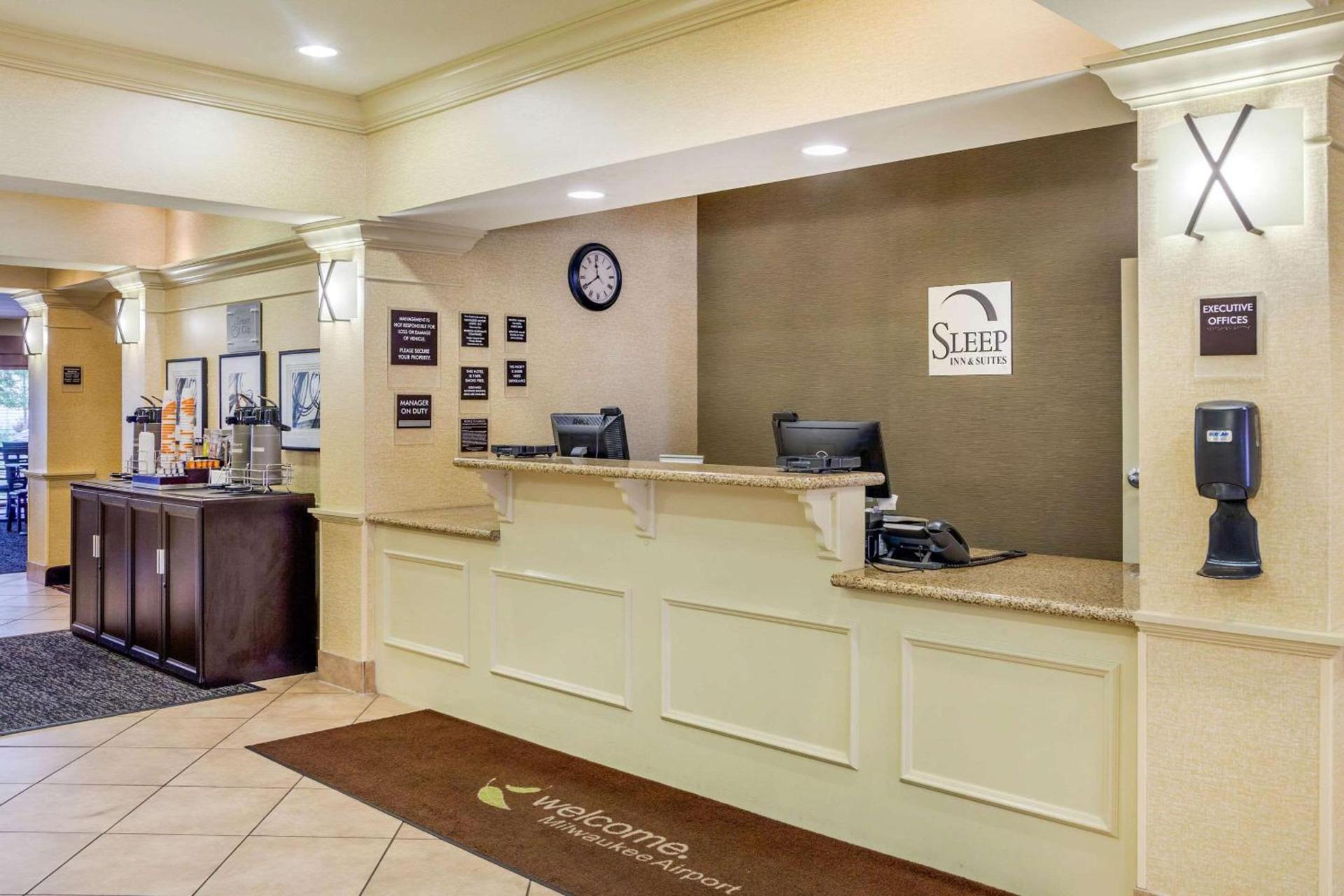 Sleep Inn & Suites Milwaukee Airport photo 7