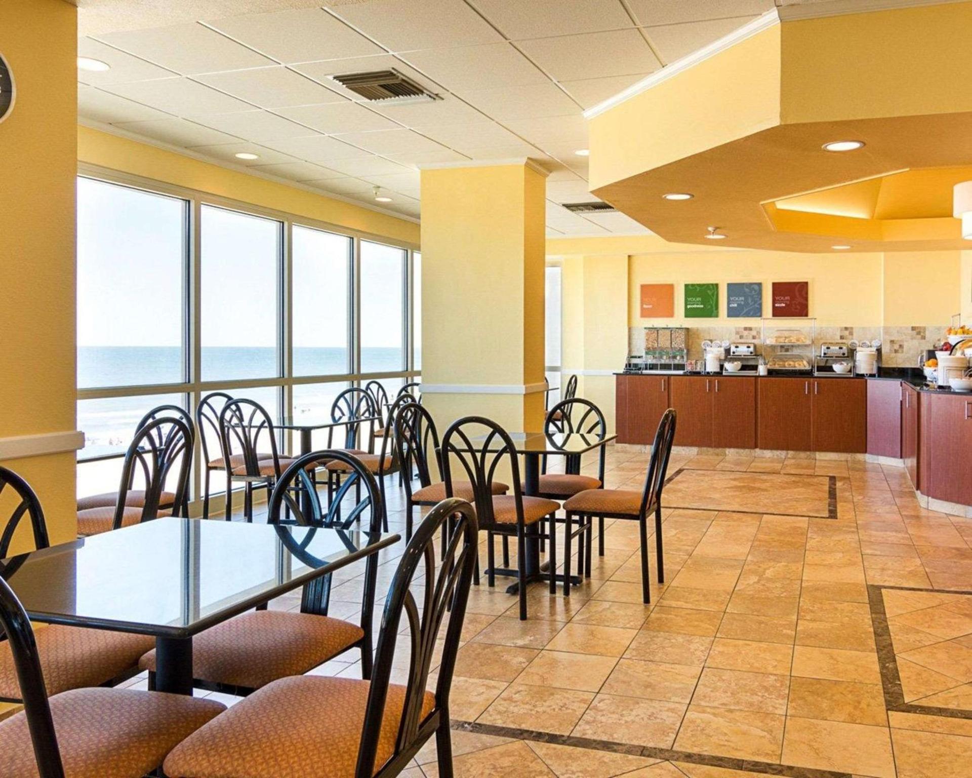 Comfort Suites Beachfront photo 17
