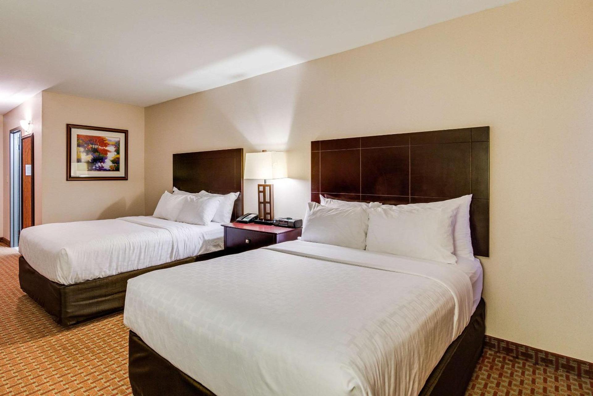 Clarion Hotel Convention Center photo 8