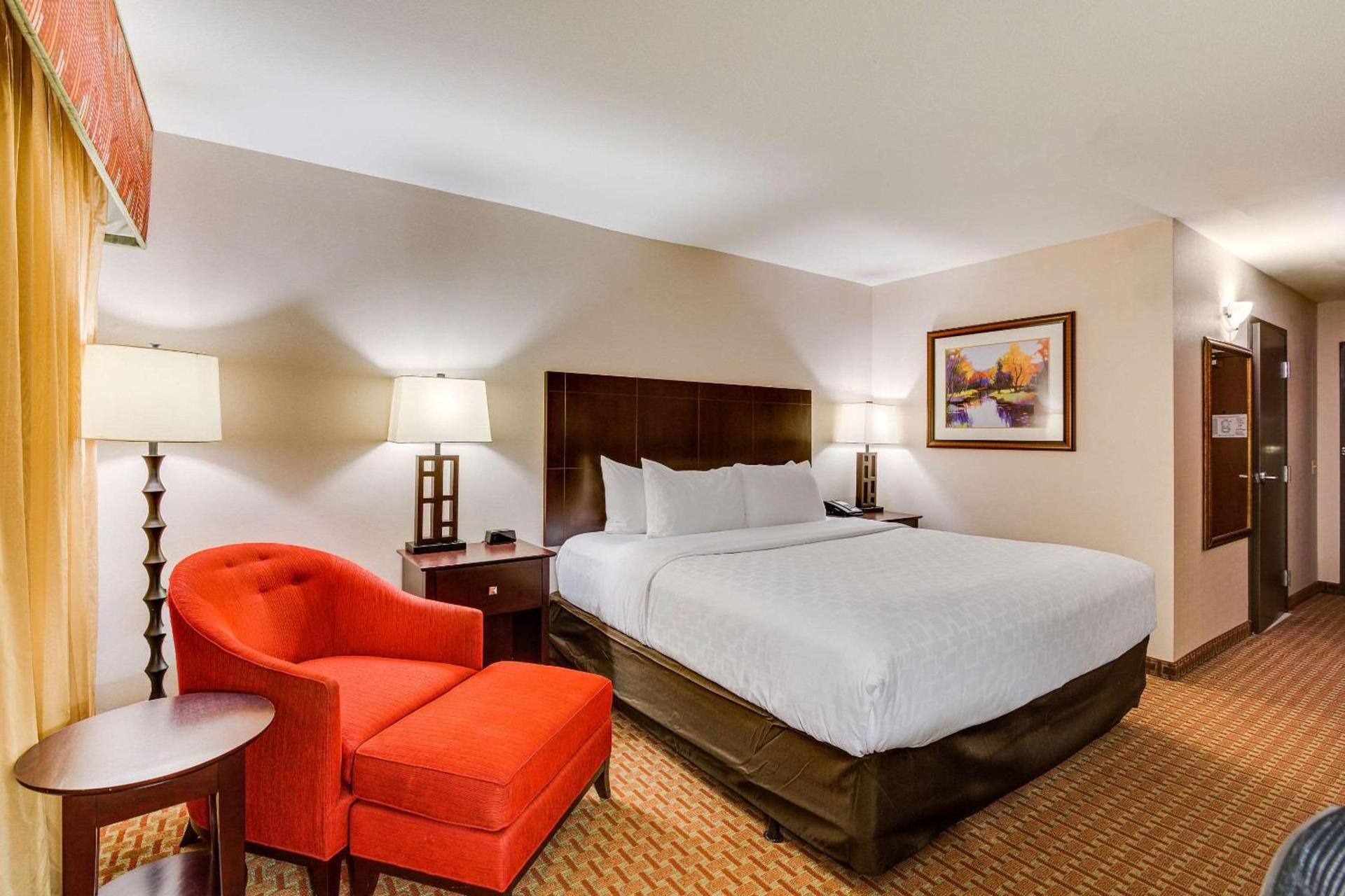 Clarion Hotel Convention Center photo 18