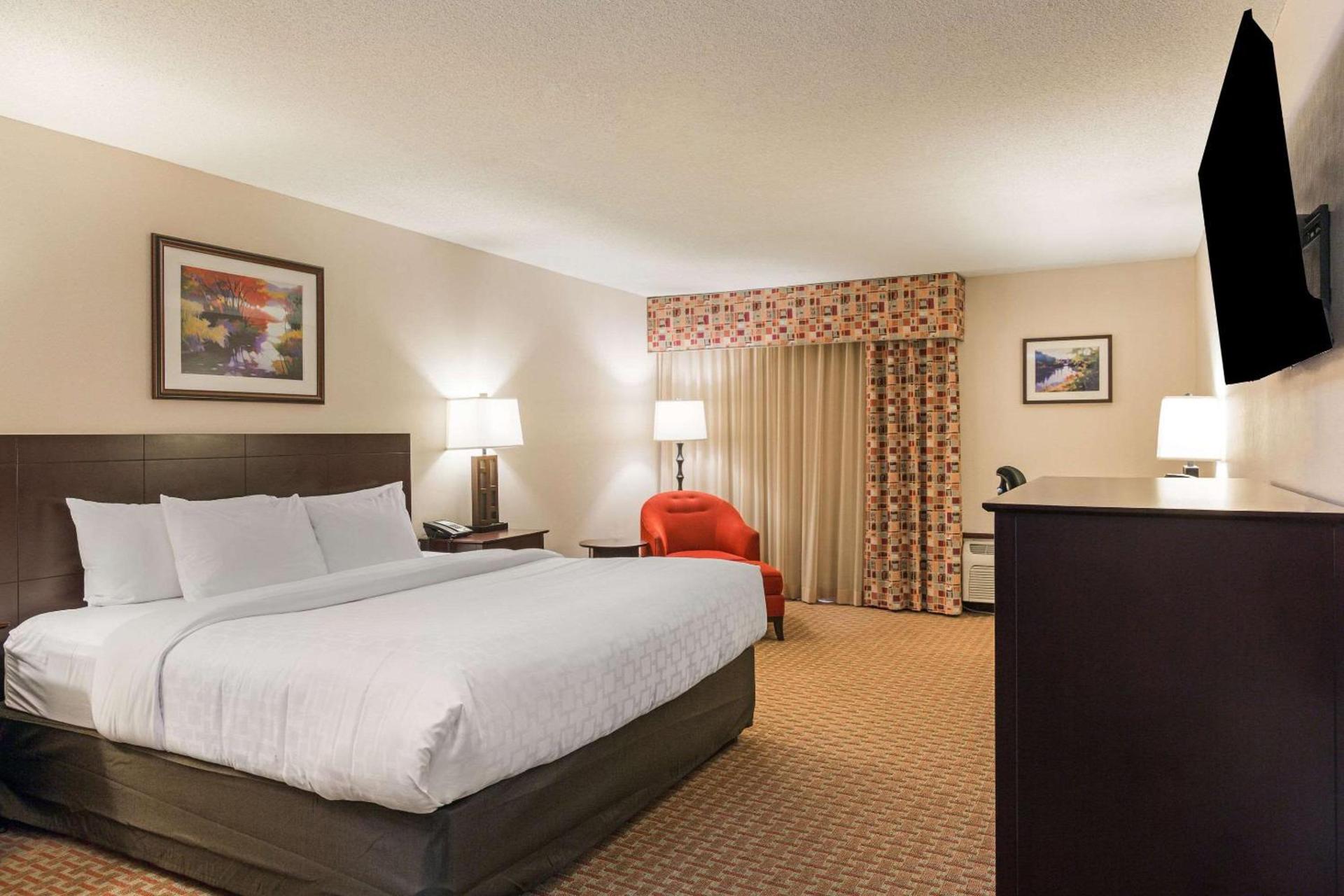 Clarion Hotel Convention Center photo 24