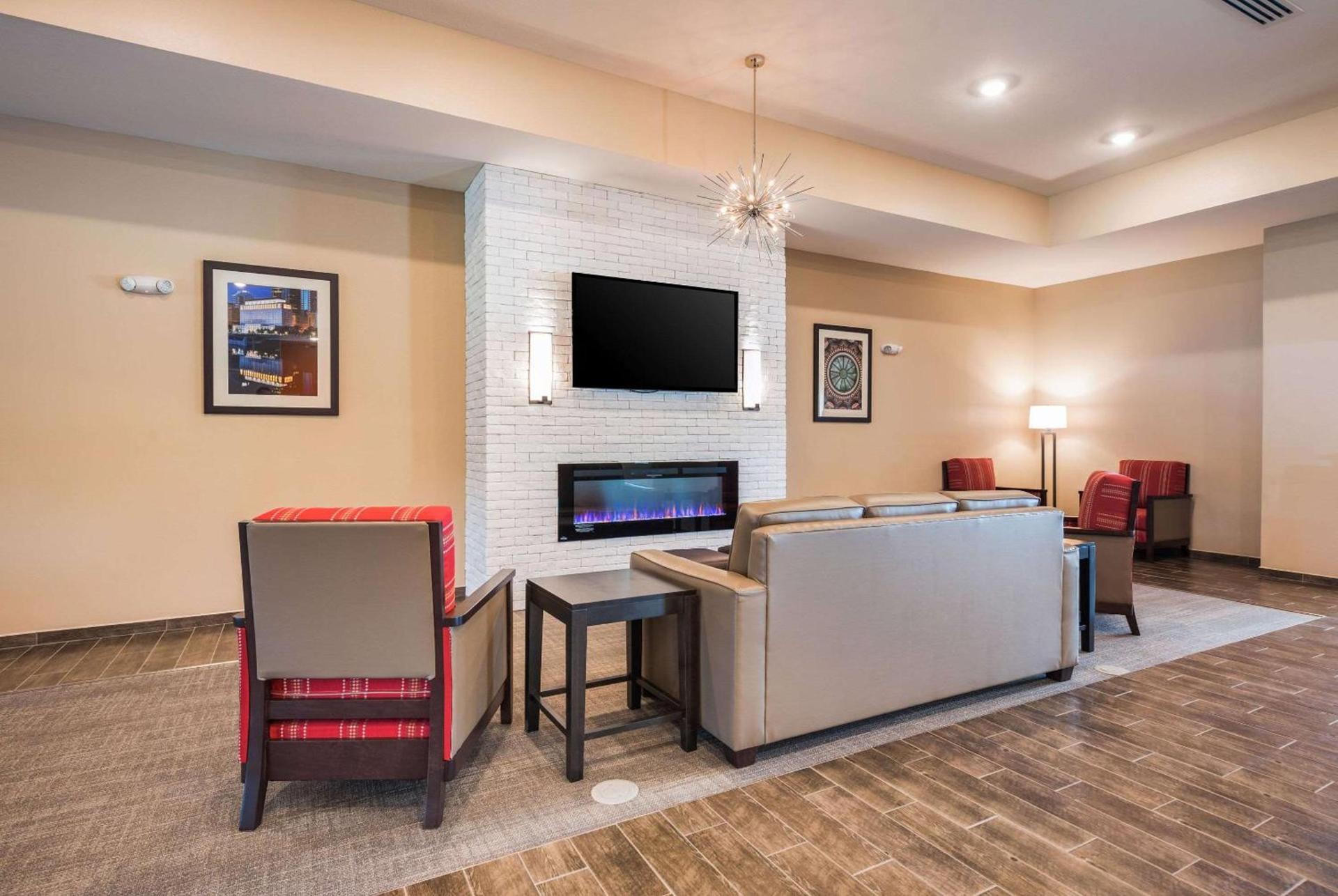 Comfort Suites Marysville Columbus - Northwest photo 7