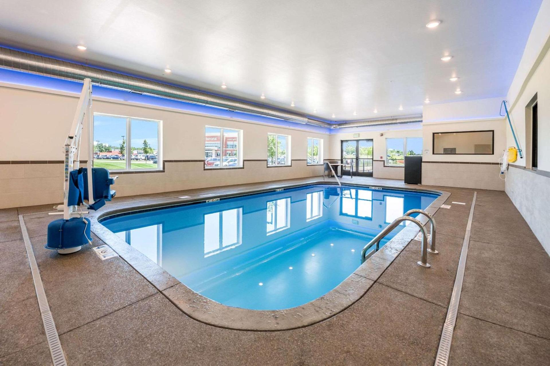 Comfort Suites Marysville Columbus - Northwest photo 41