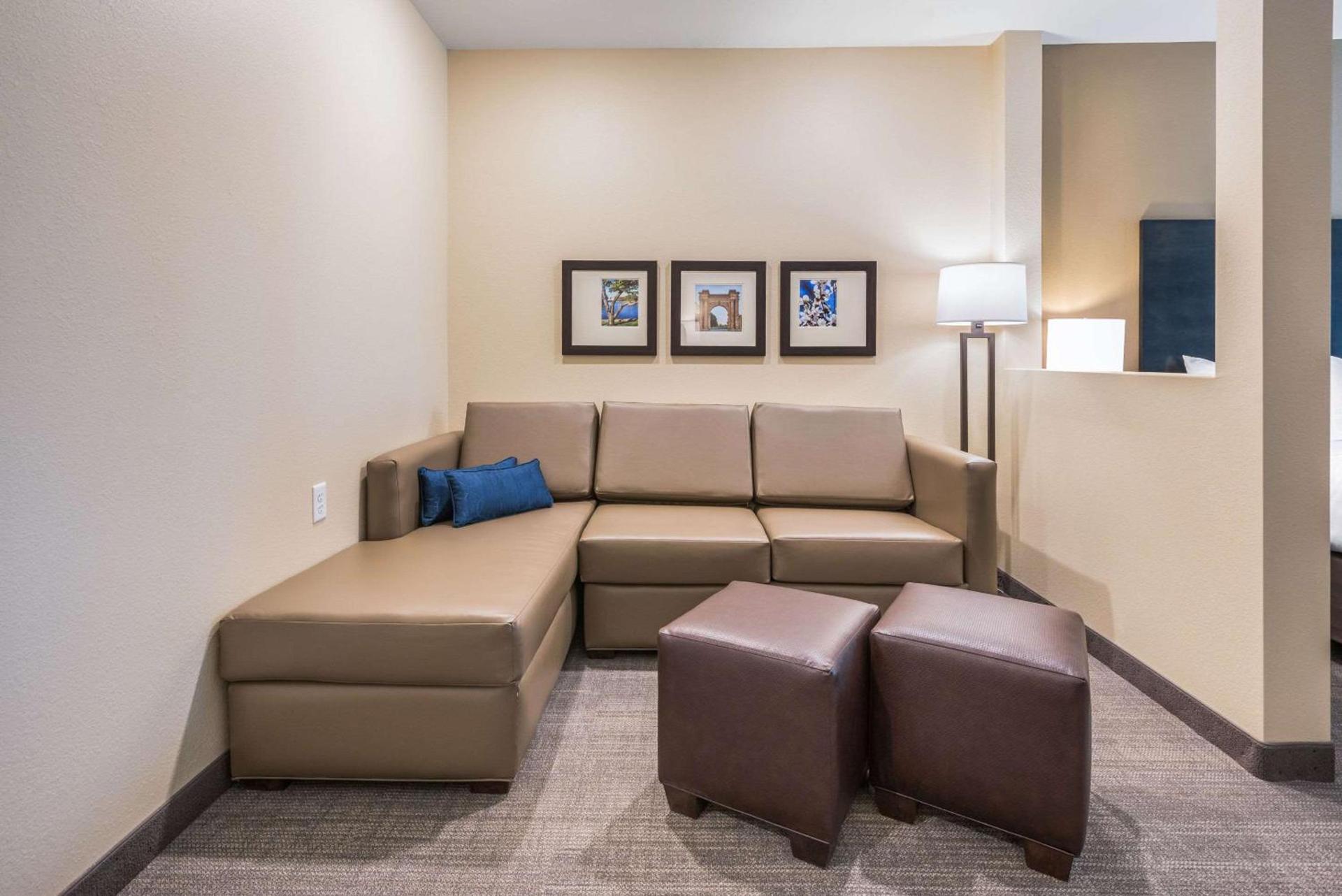 Comfort Suites Marysville Columbus - Northwest photo 28