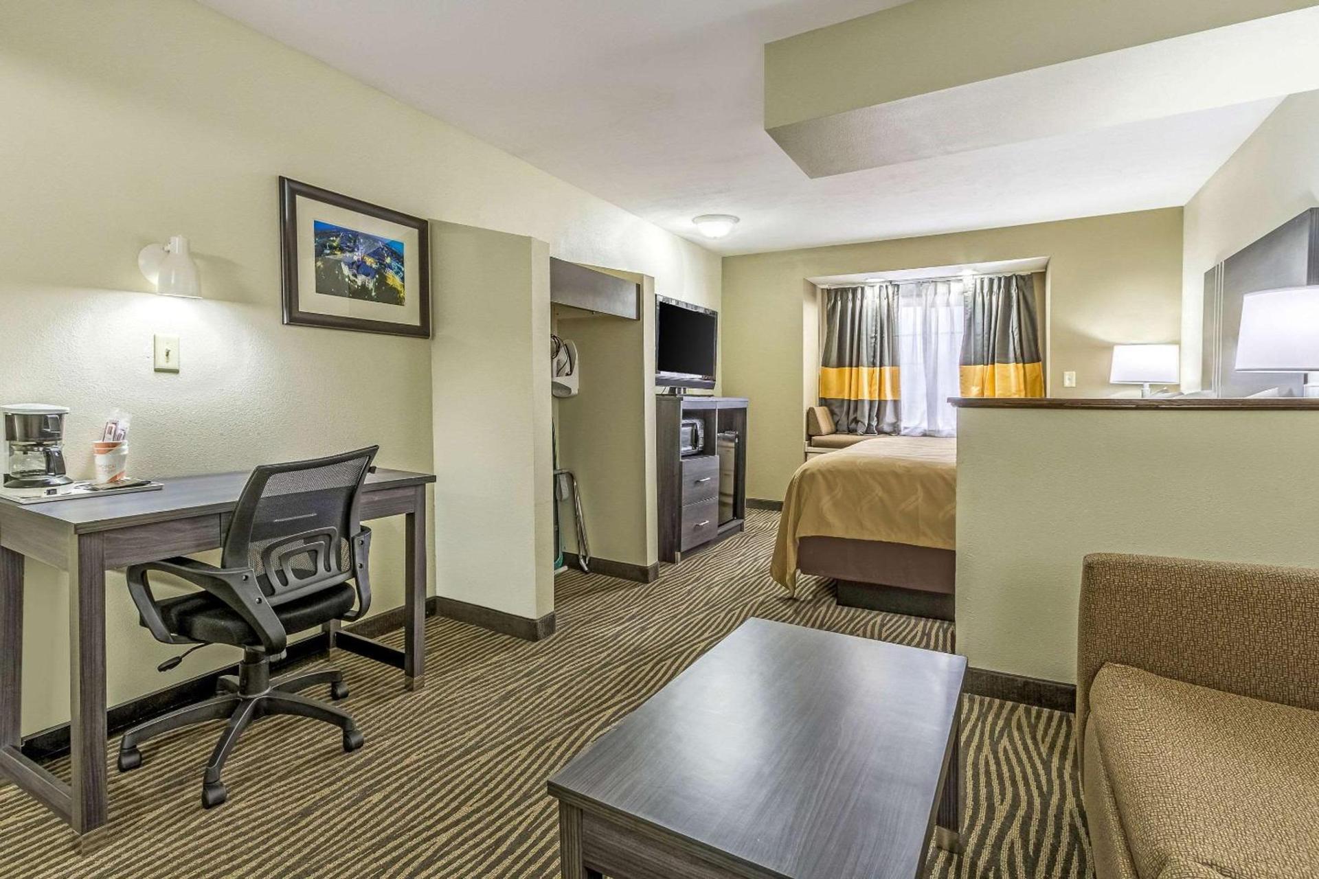 Quality Inn & Suites North Lima - Boardman photo 22