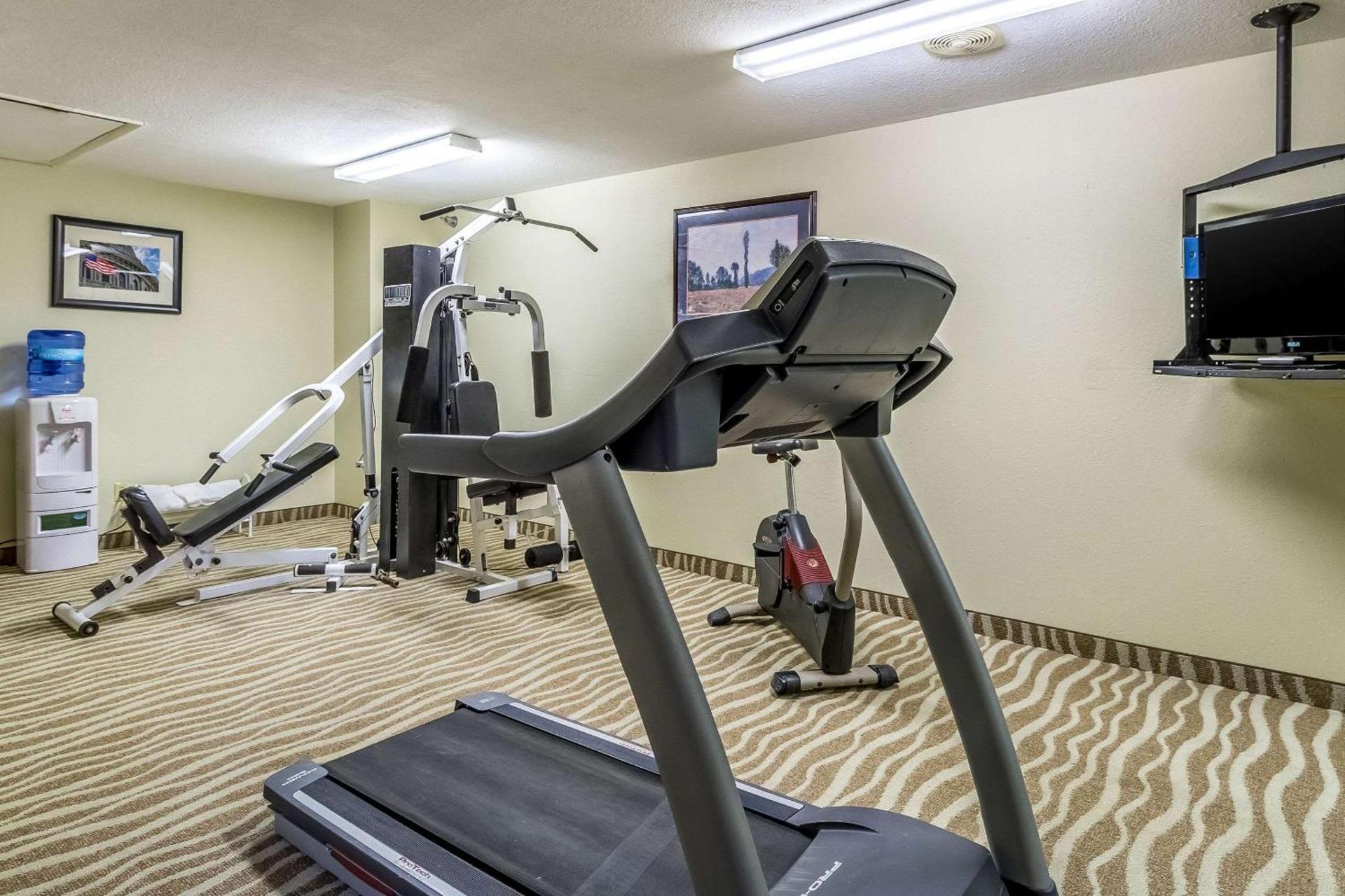 Quality Inn & Suites North Lima - Boardman photo 27