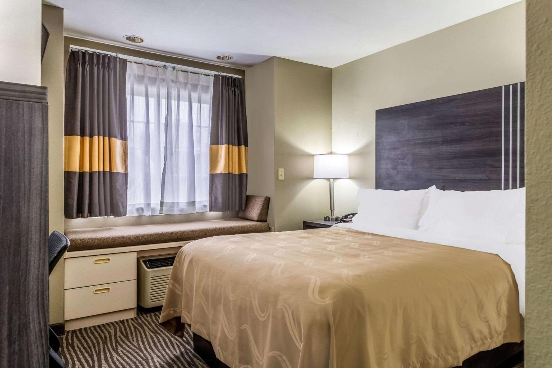 Quality Inn & Suites North Lima - Boardman photo 15