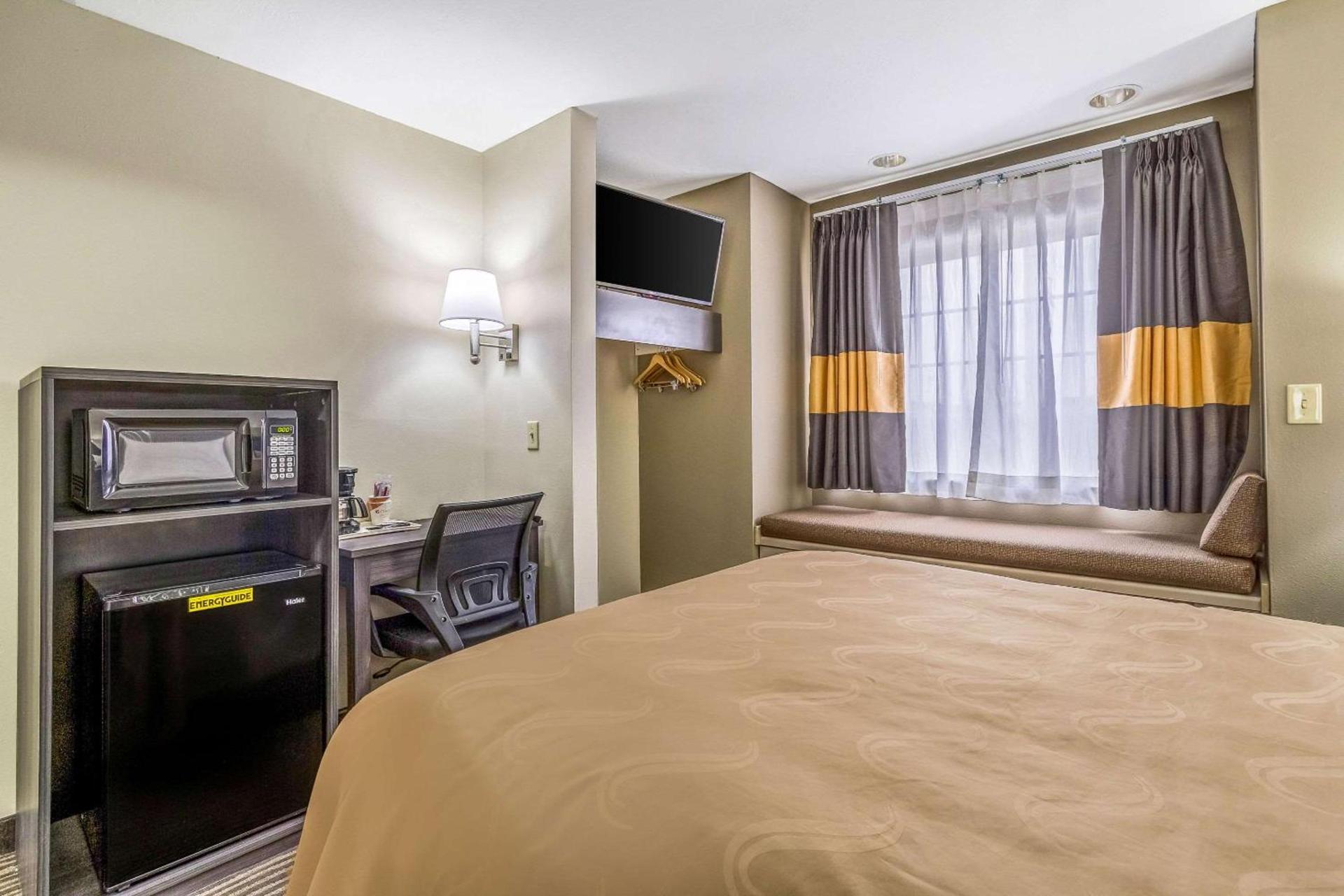 Quality Inn & Suites North Lima - Boardman photo 16