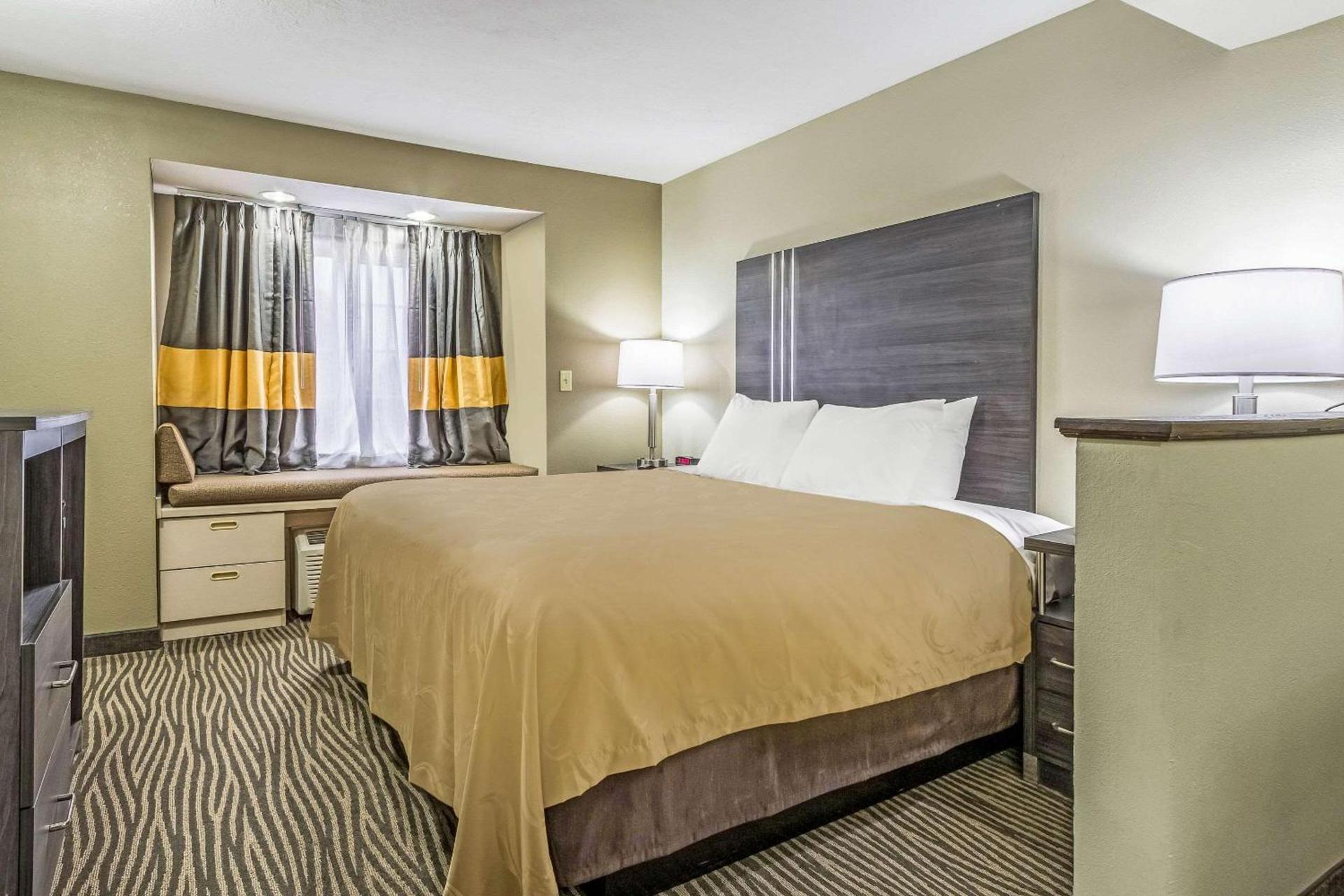 Quality Inn & Suites North Lima - Boardman photo 19