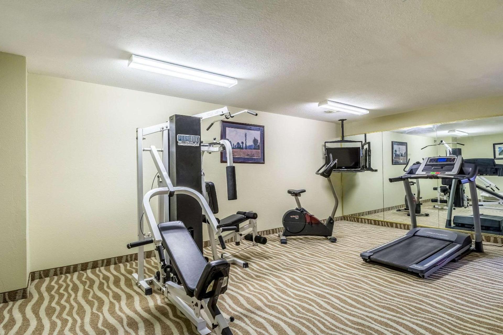 Quality Inn & Suites North Lima - Boardman photo 26