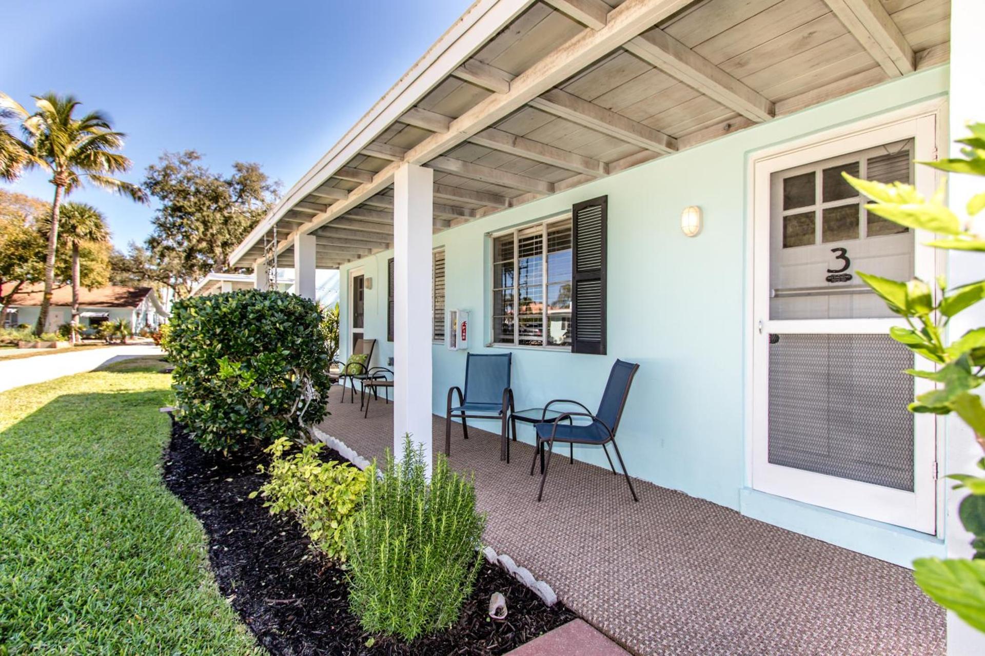 Island View Cottages Sebastian photo 42