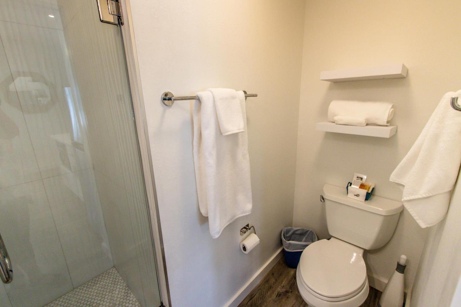 Island View Cottages Sebastian photo 37