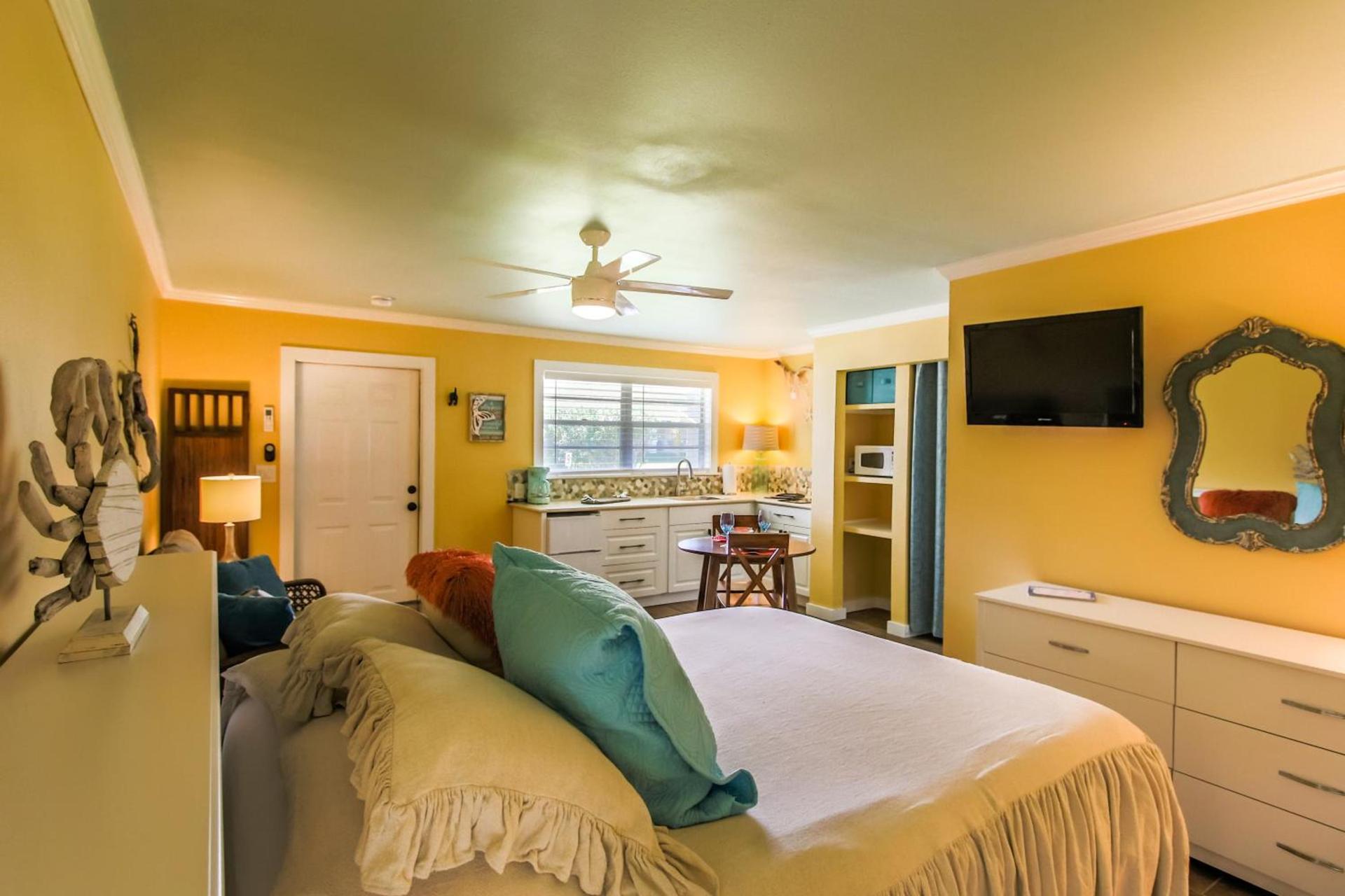 Island View Cottages Sebastian photo 31