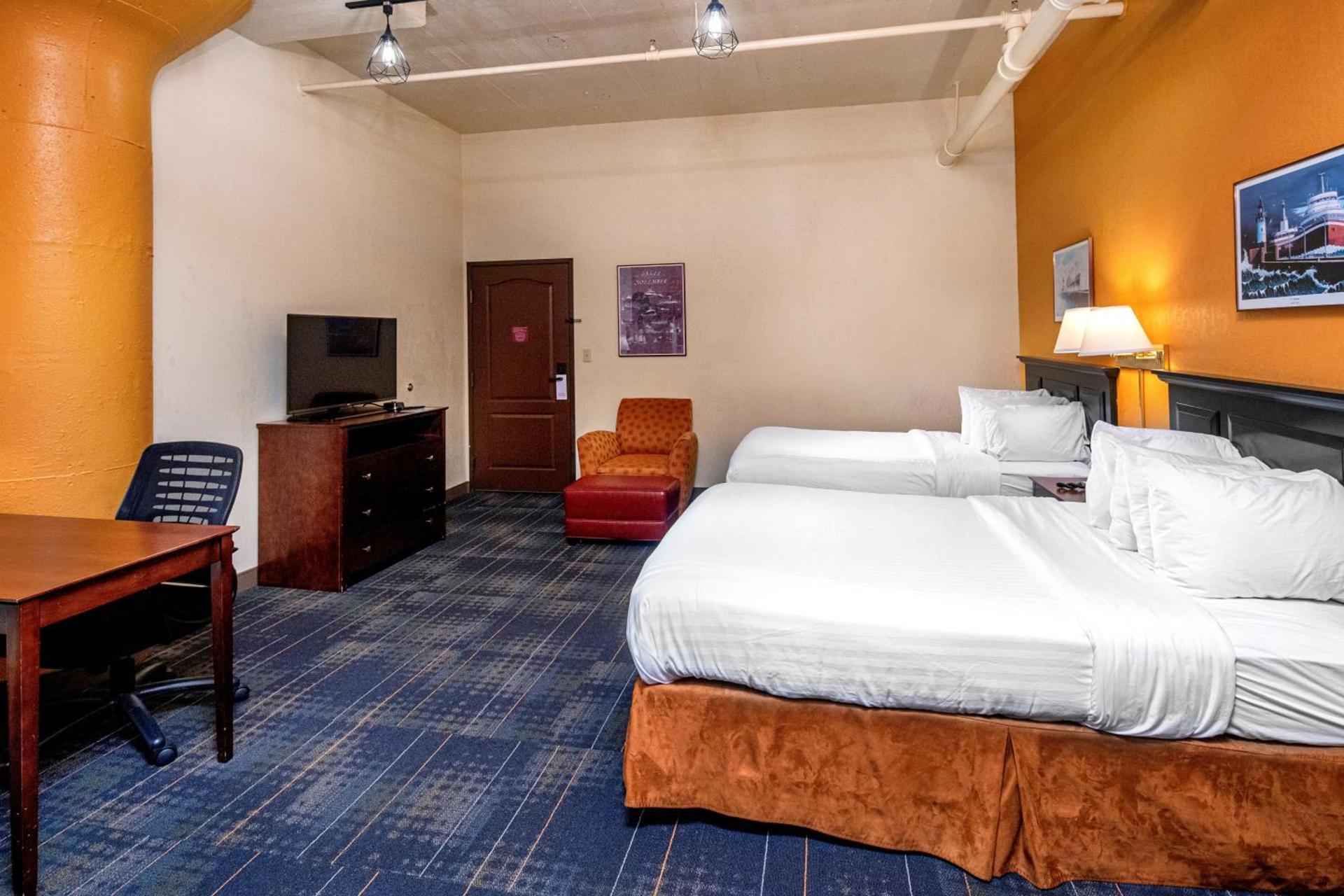 The Suites Hotel at Waterfront Plaza photo 34
