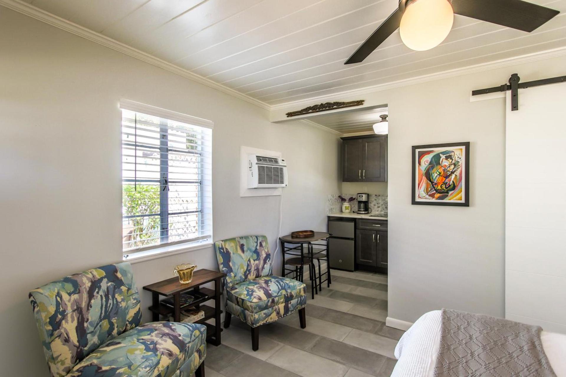 Island View Cottages Sebastian photo 3