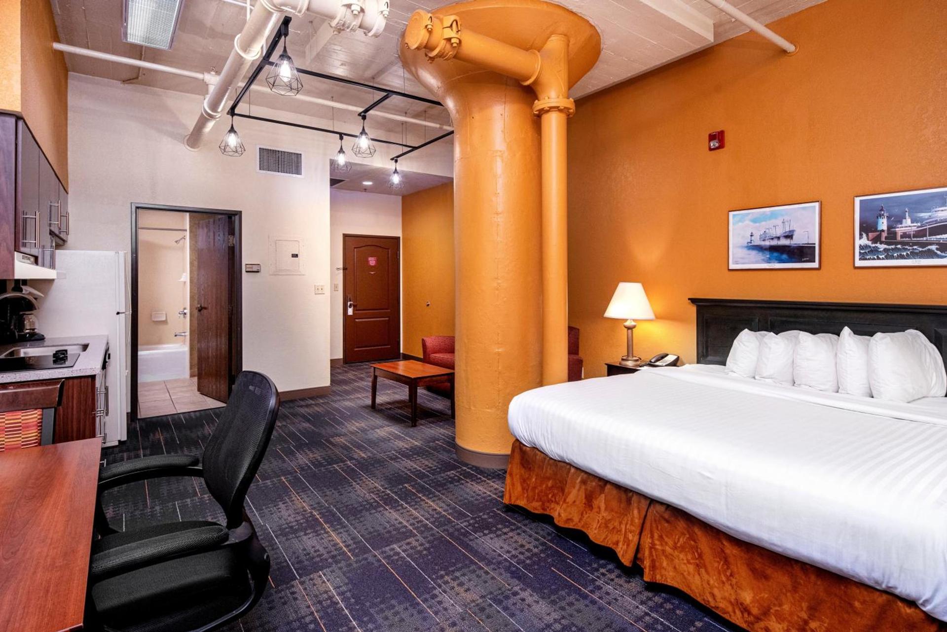 The Suites Hotel at Waterfront Plaza photo 31