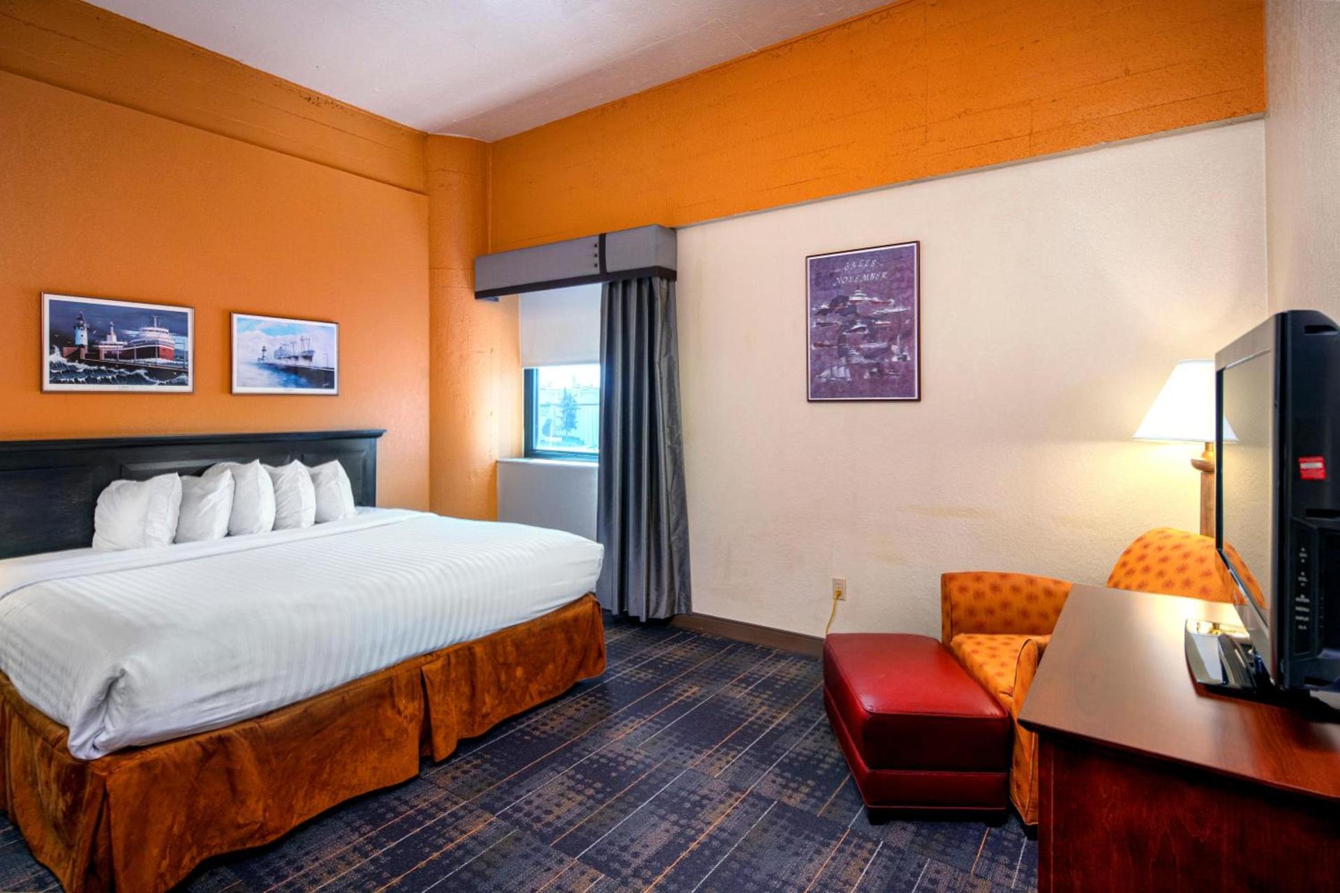 The Suites Hotel at Waterfront Plaza photo 22
