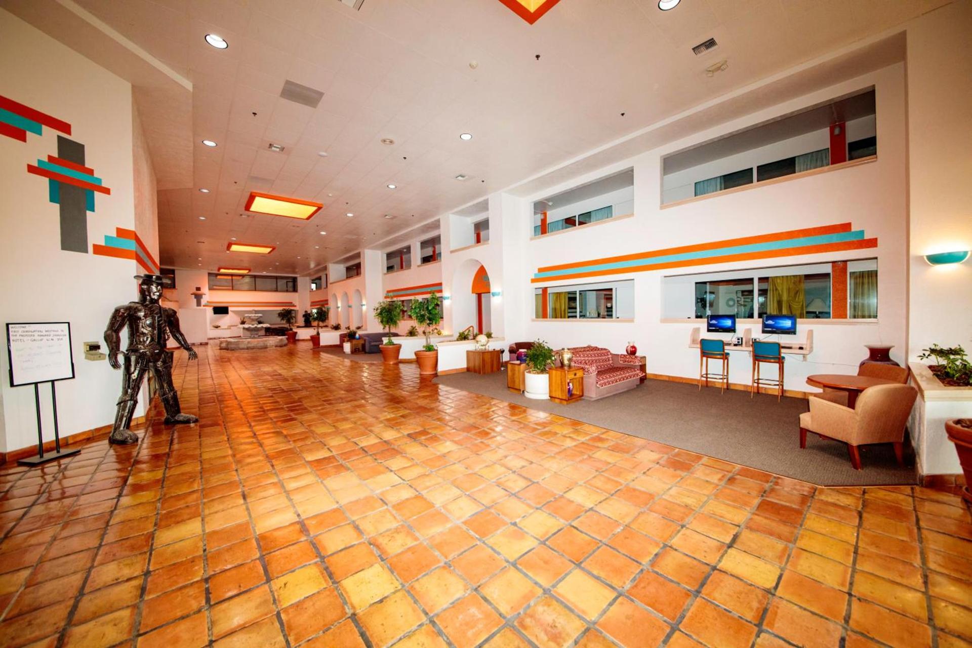 Howard Johnson by Wyndham Gallup photo 3