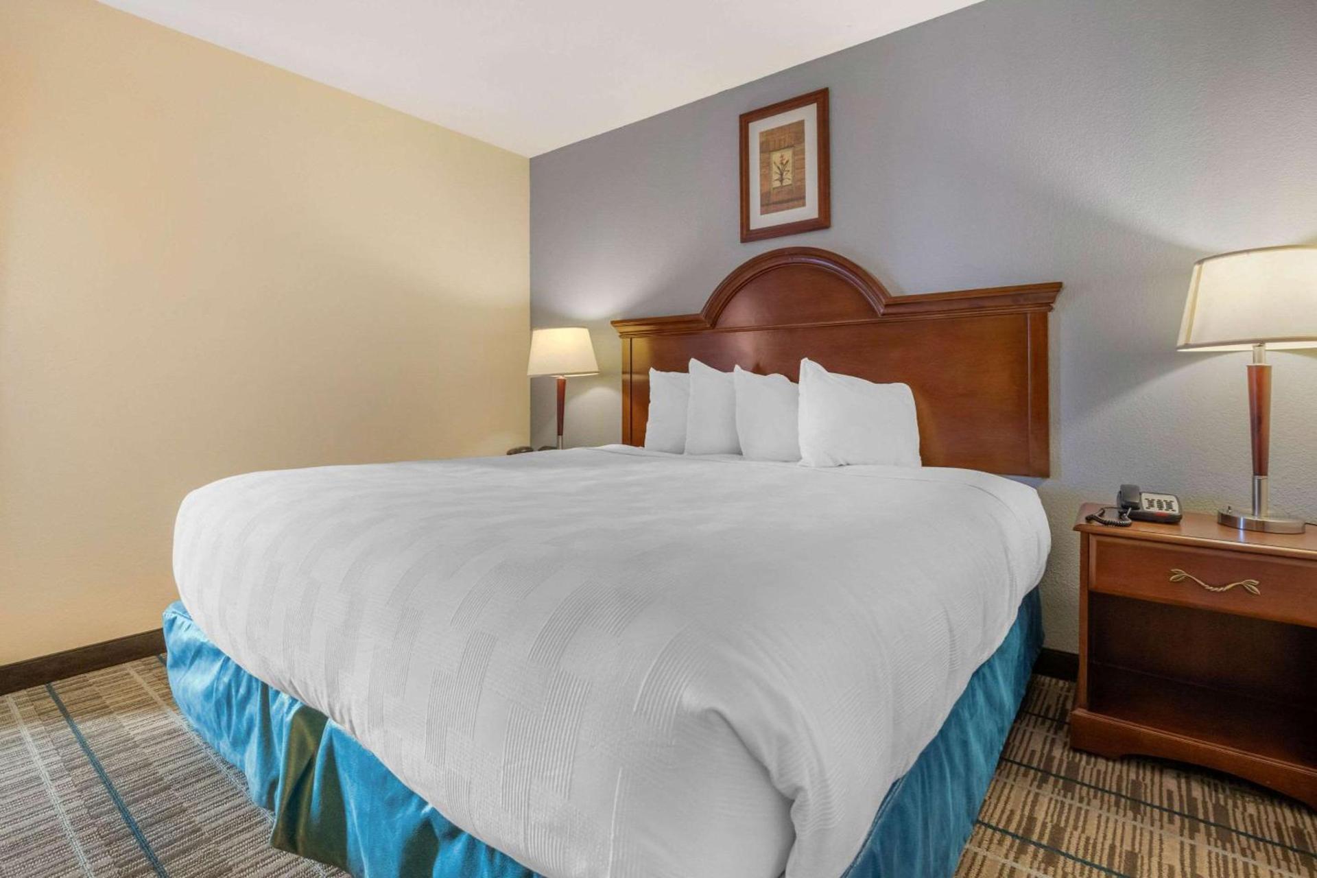 MainStay Suites Grantville - Hershey North photo 26