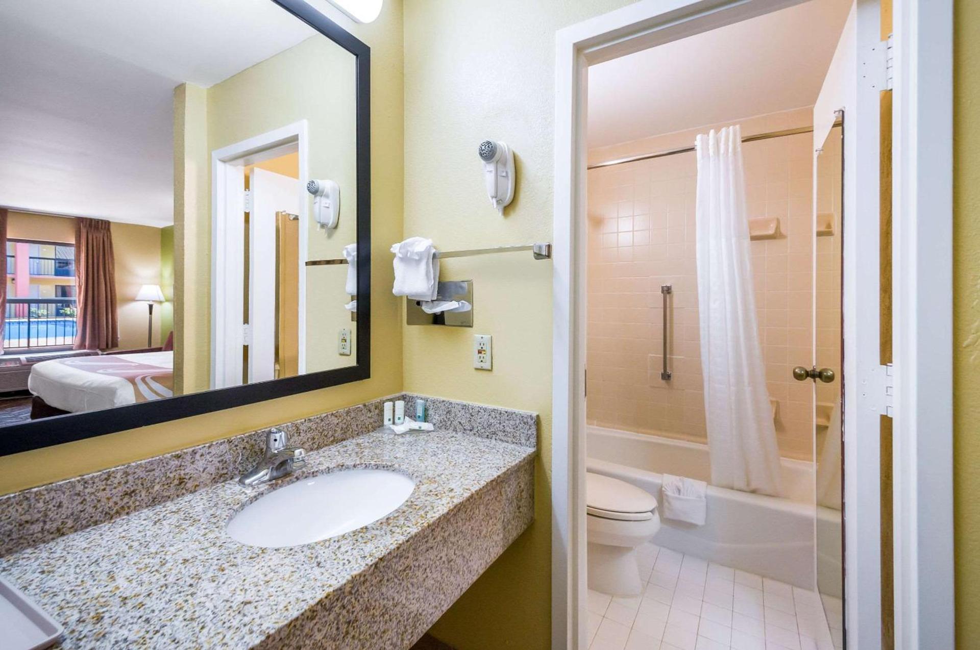Quality Inn Fredericksburg-Central Park Area photo 17