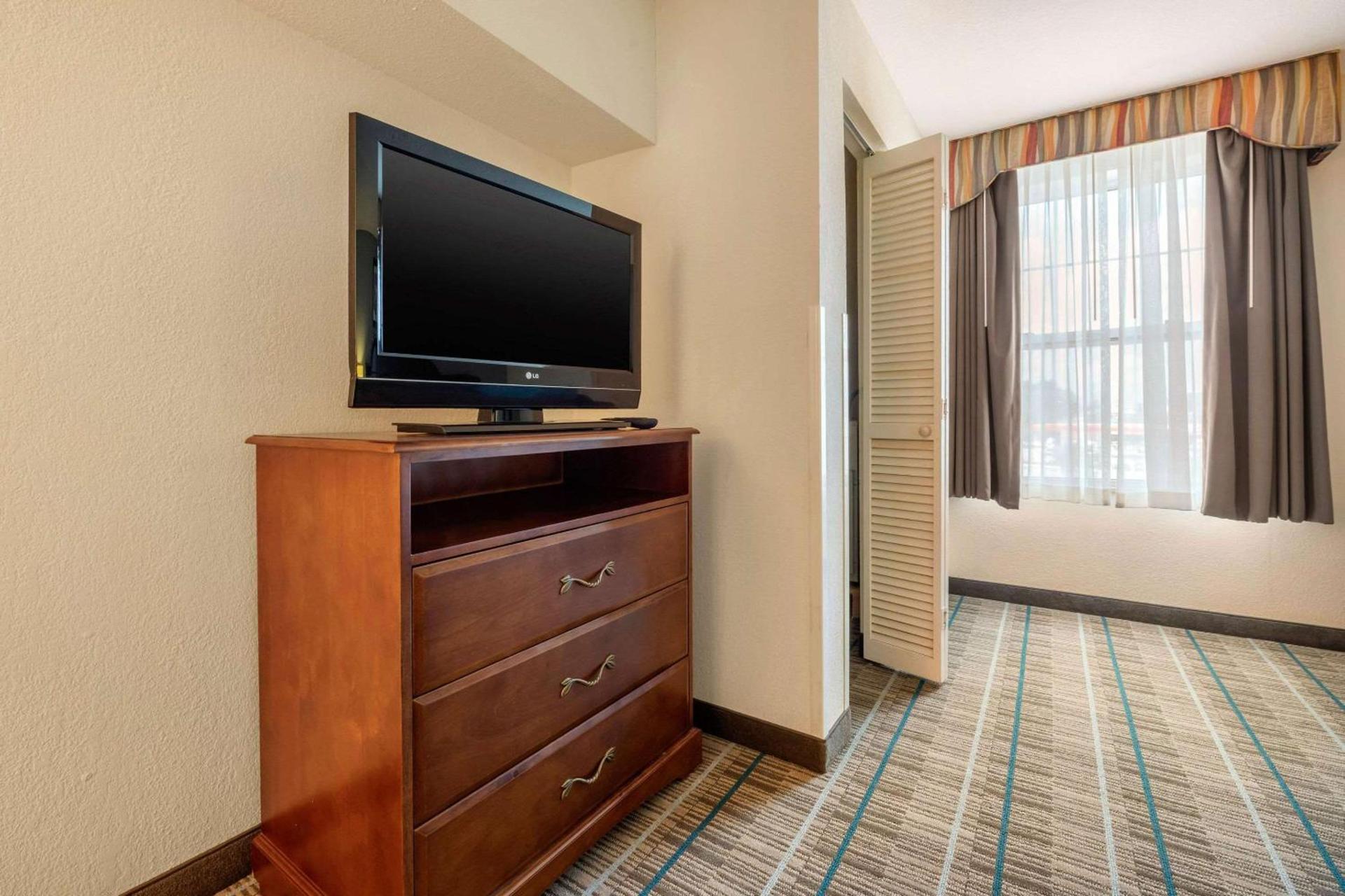 MainStay Suites Grantville - Hershey North photo 20